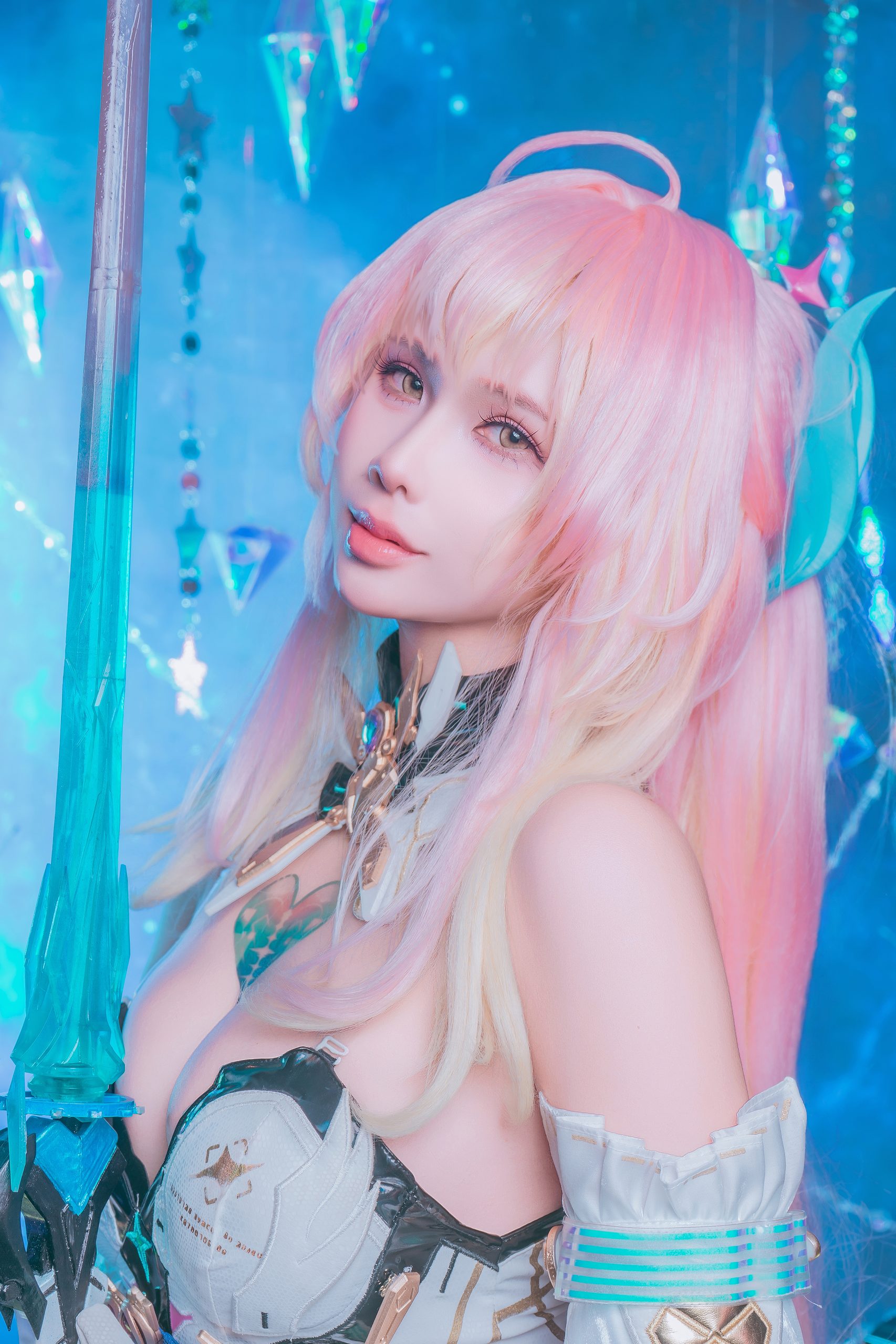 《鸣潮》爱弥斯 第2弹：Pyoncos - 第2张写真大图