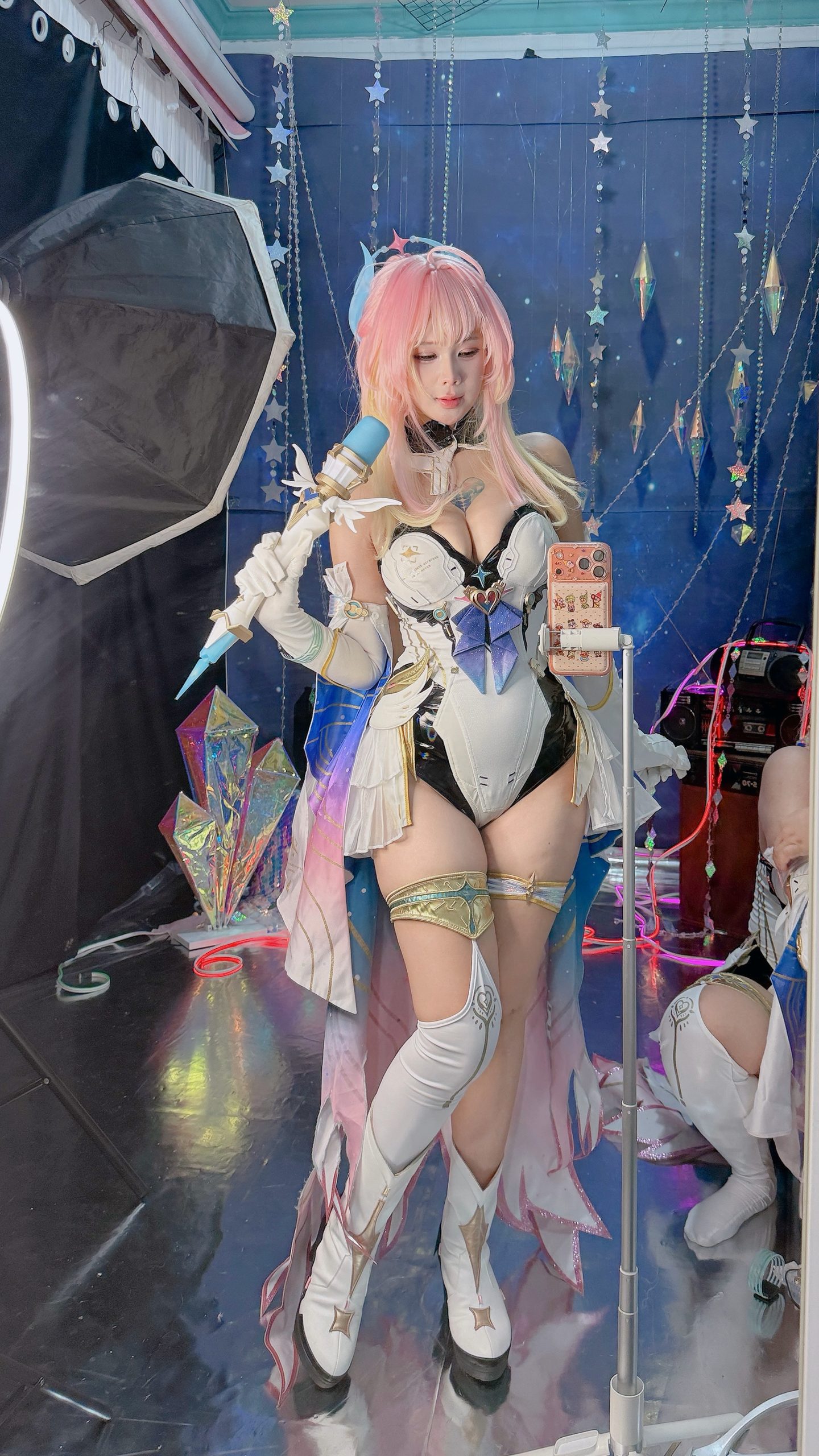 《鸣潮》爱弥斯 第2弹：Pyoncos - 第37张写真大图