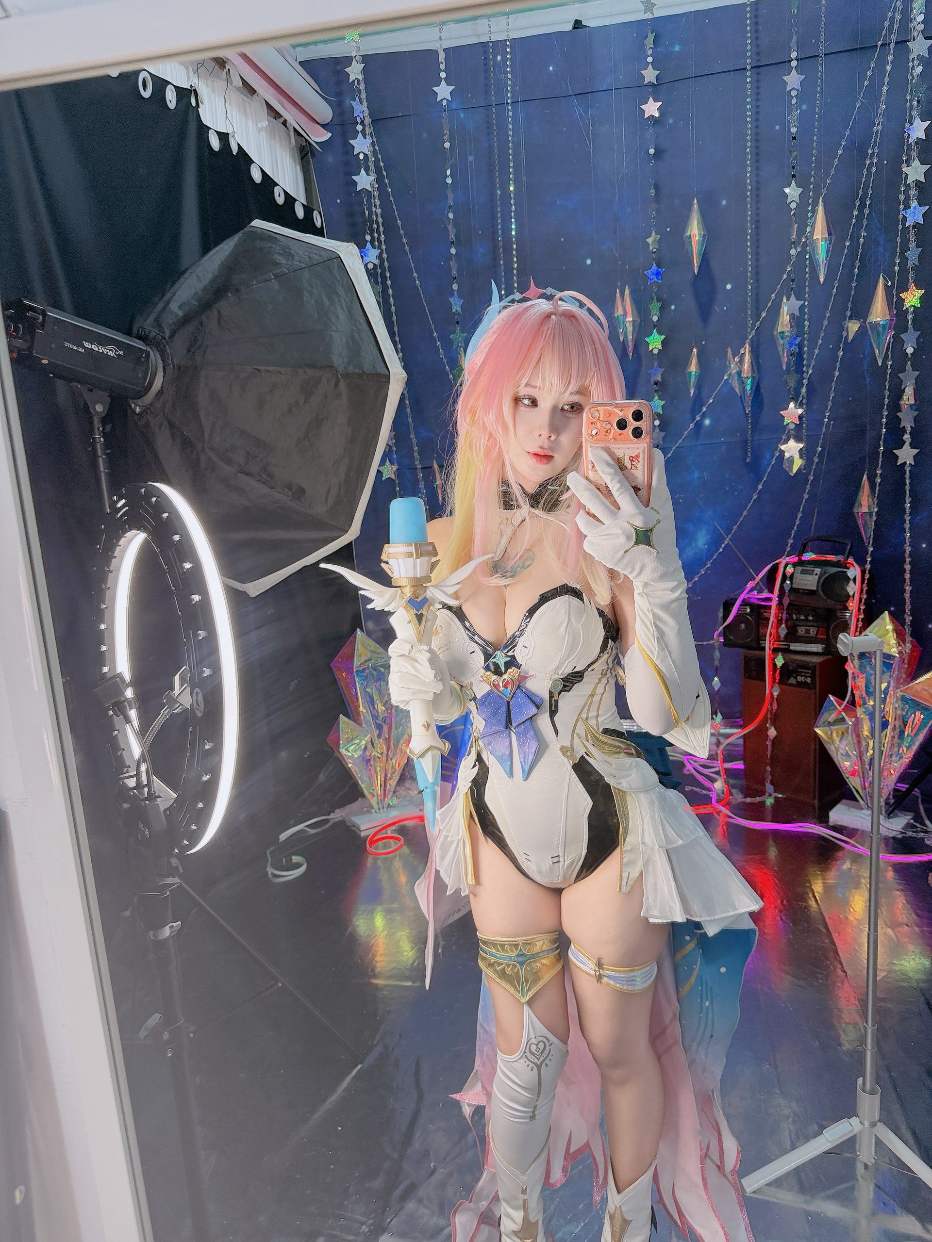 《鸣潮》爱弥斯 第2弹：Pyoncos - 第39张写真大图