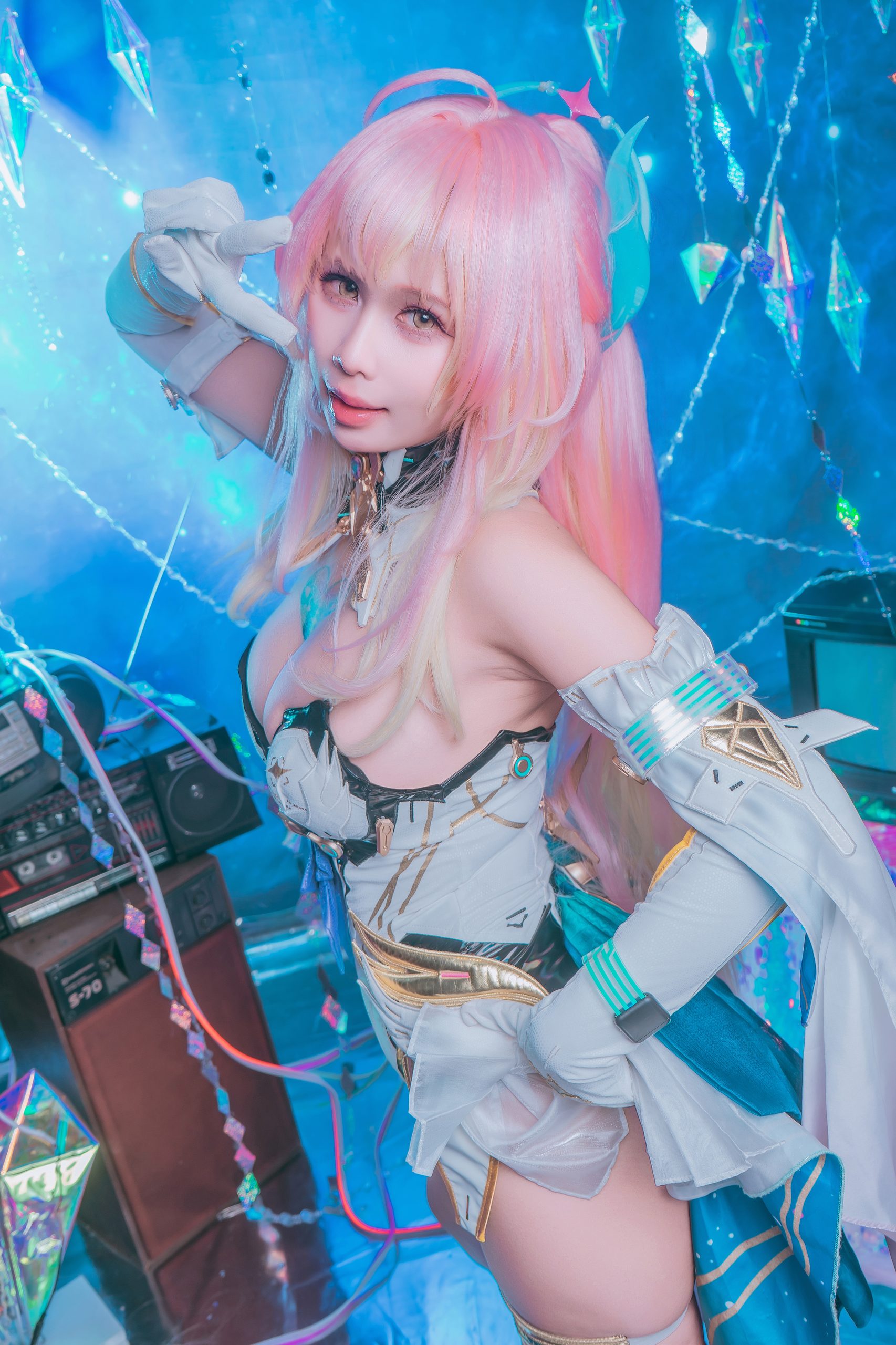 《鸣潮》爱弥斯 第2弹：Pyoncos - 第67张写真大图