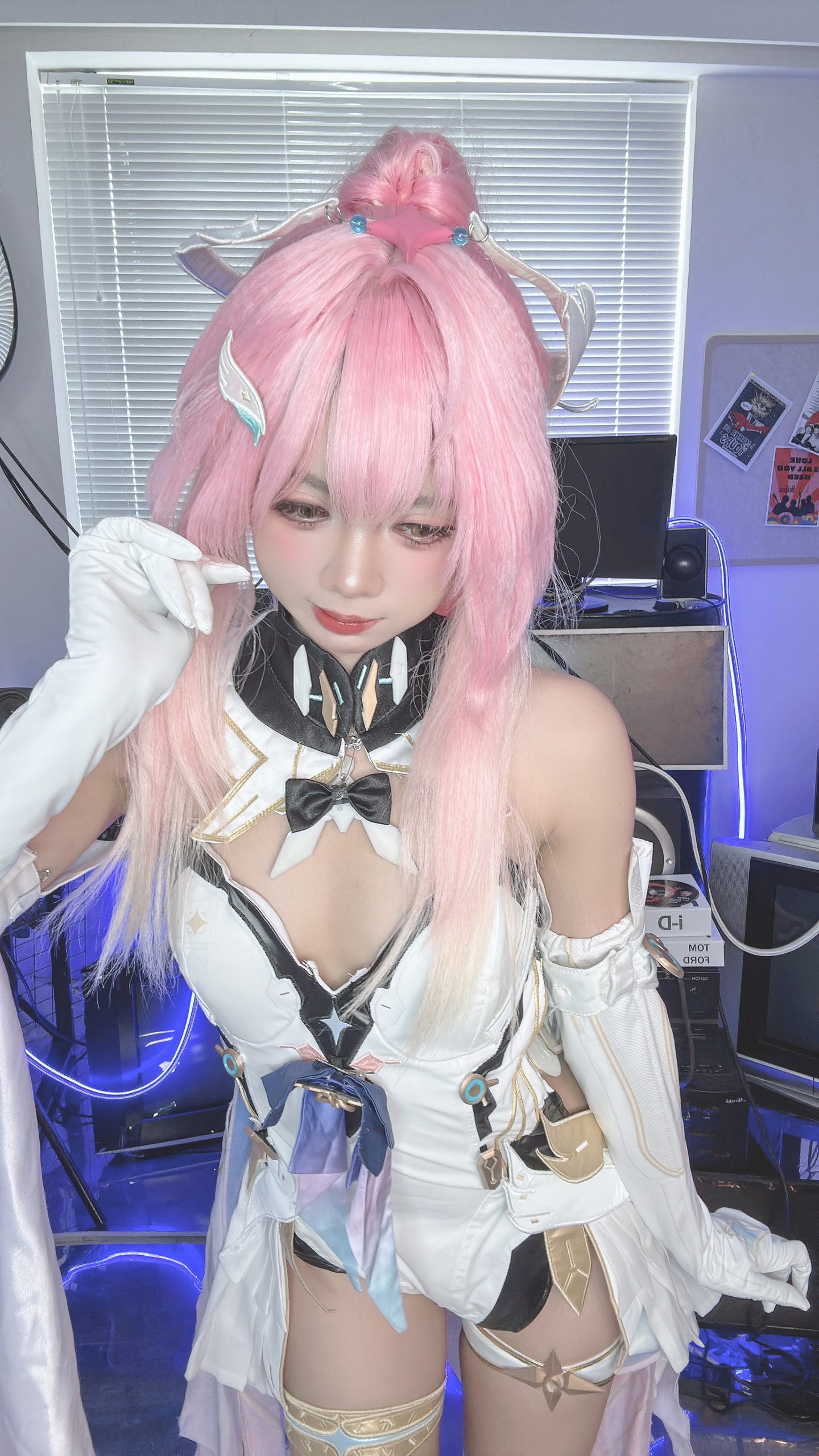 《鸣潮》爱弥斯：PoppaChan - 第35张写真大图