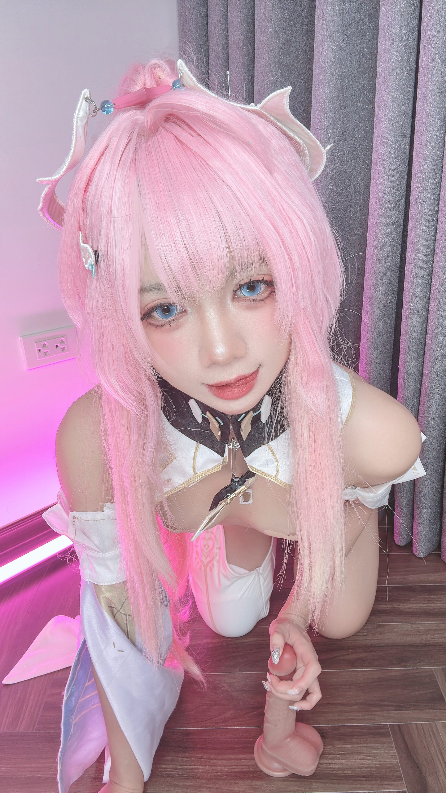 《鸣潮》爱弥斯：PoppaChan - 第44张写真大图