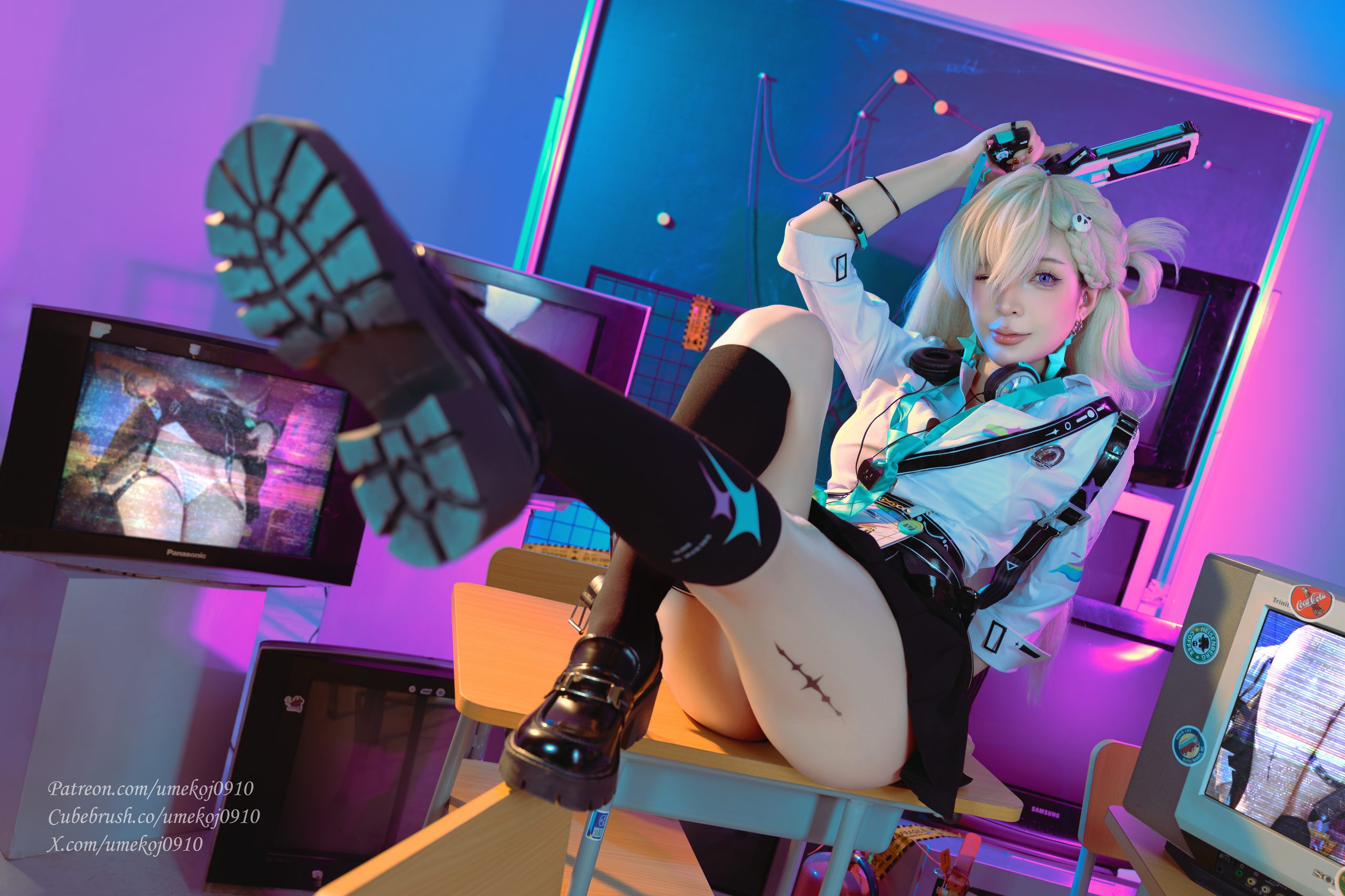 《鸣潮》琳奈：Umeko J - 第12张写真大图