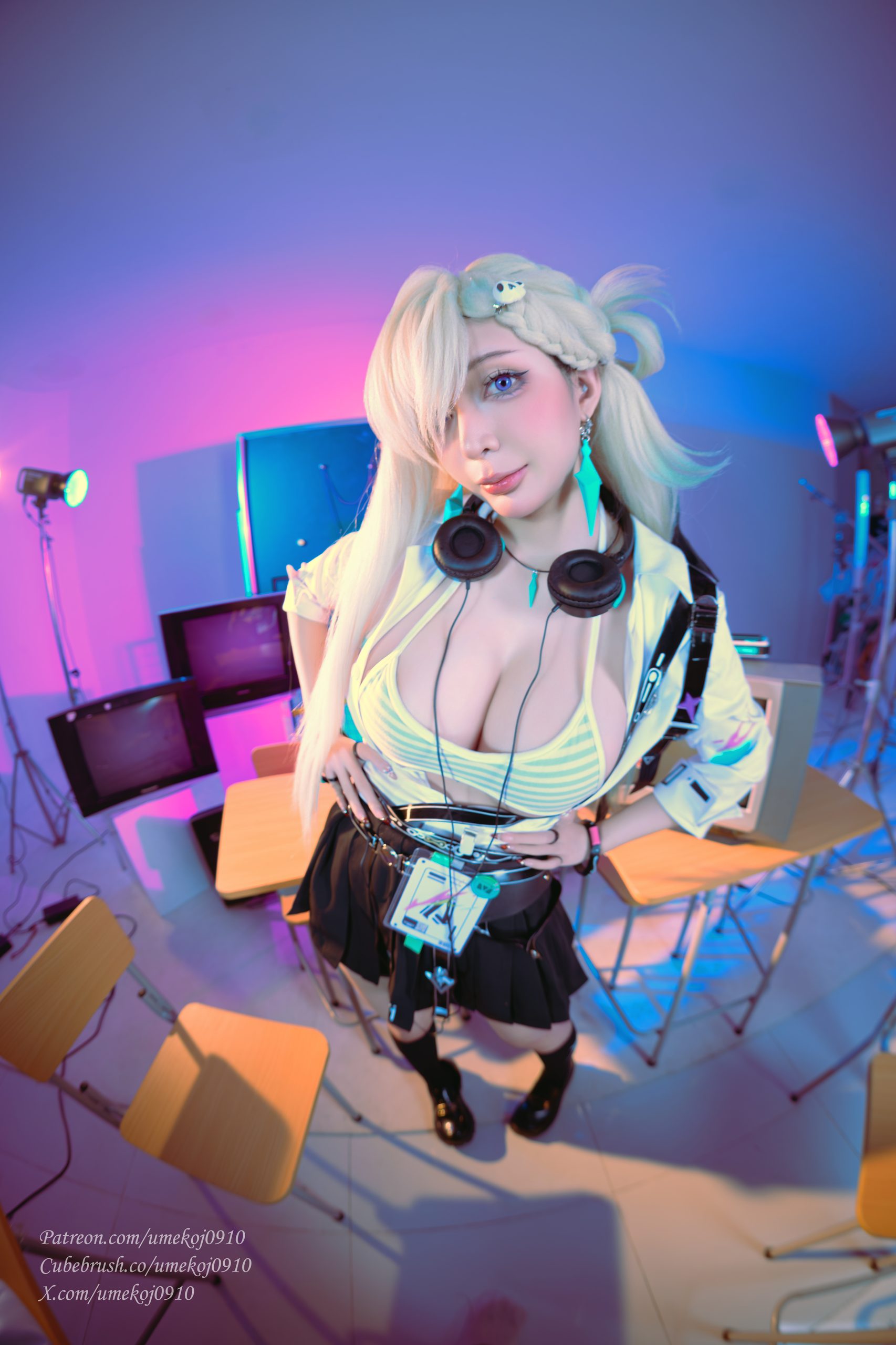 《鸣潮》琳奈：Umeko J - 第28张写真大图