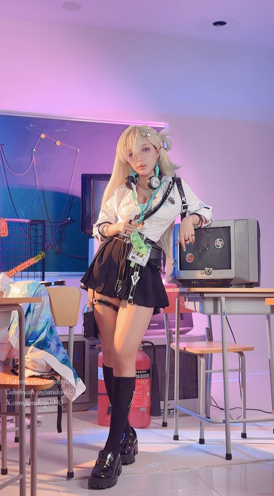 《鸣潮》琳奈：Umeko J - 第98张写真大图