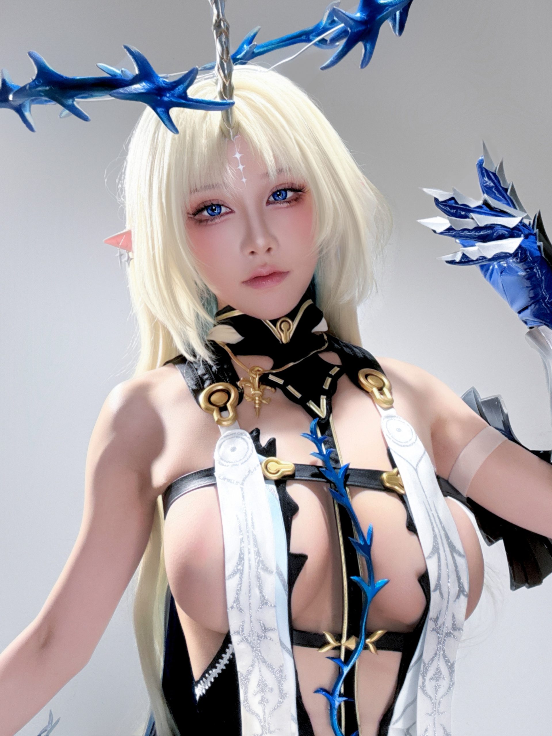 《鸣潮》芙露德莉斯：水淼Aqua - 第41张写真大图