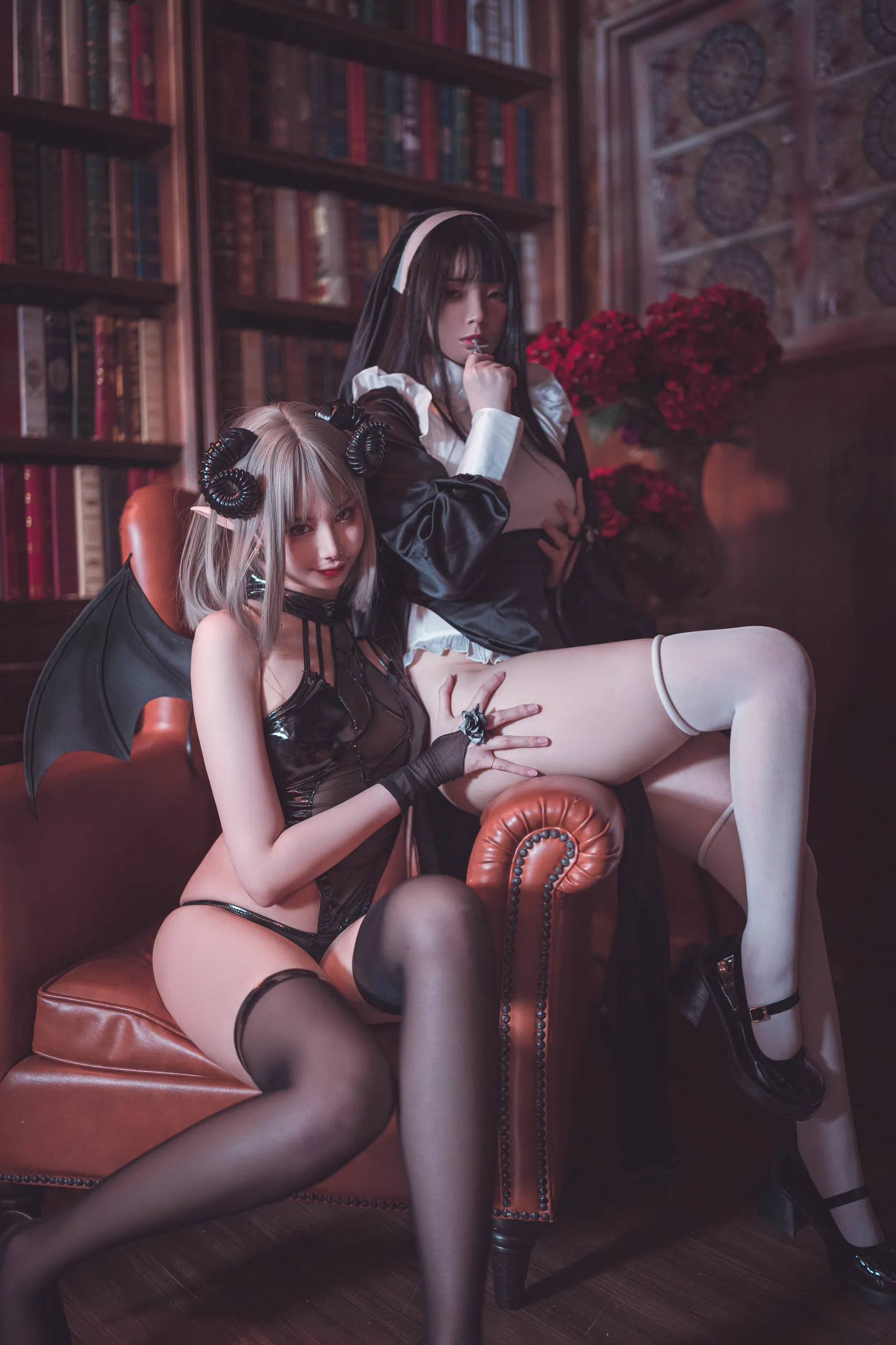 落落Raku：修女与恶魔私房 - 第16张写真大图