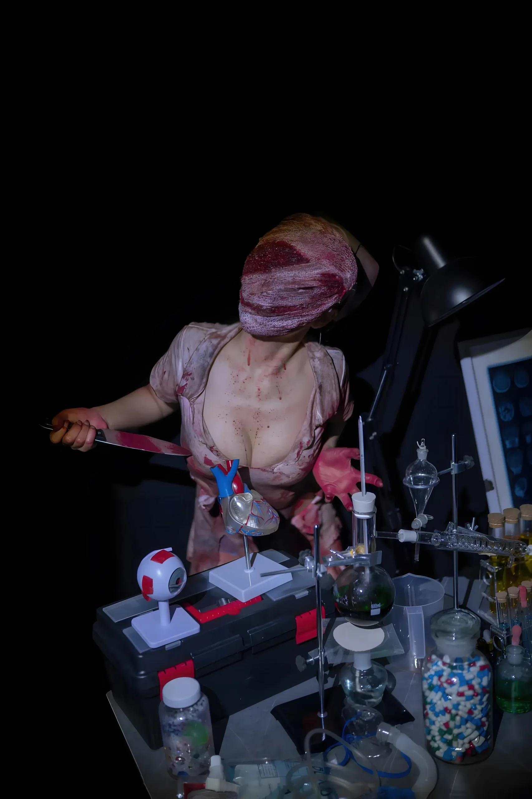 Quan冉有点饿 寂静岭护士 90P - 第35张写真大图