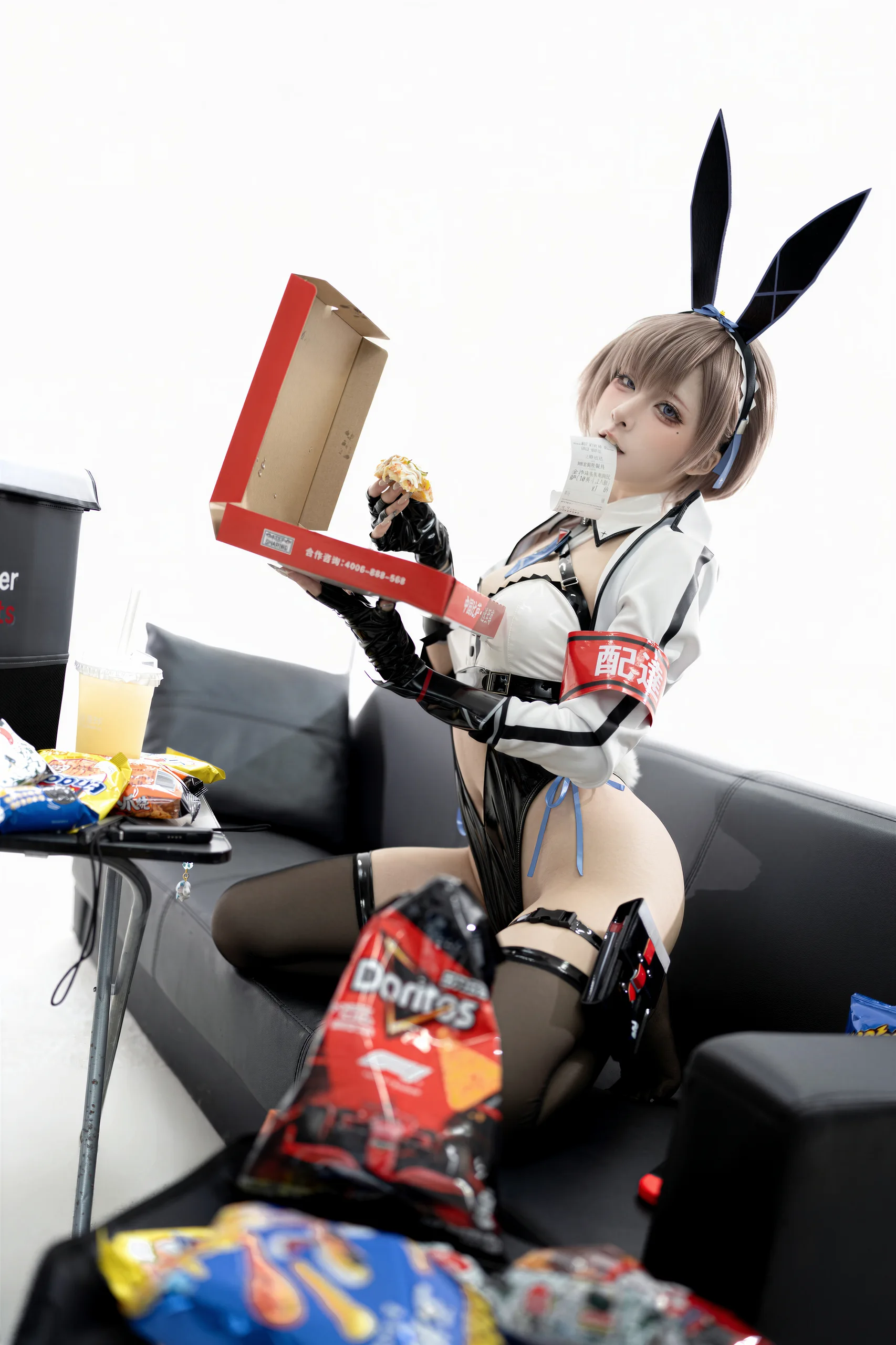 纸悦Etsu_ko 外卖兔 65P - 第20张写真大图