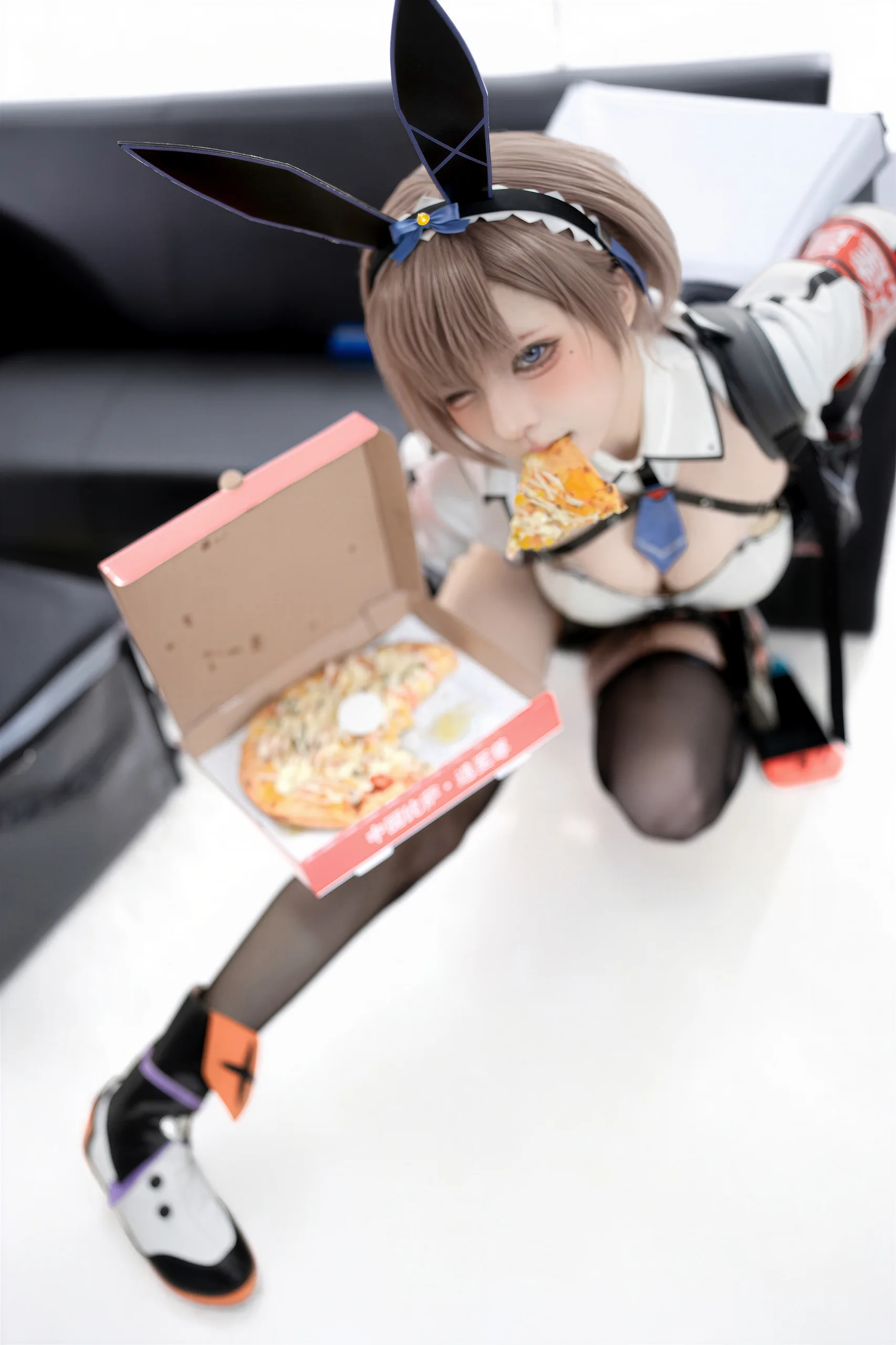 纸悦Etsu_ko 外卖兔 65P - 第50张写真大图