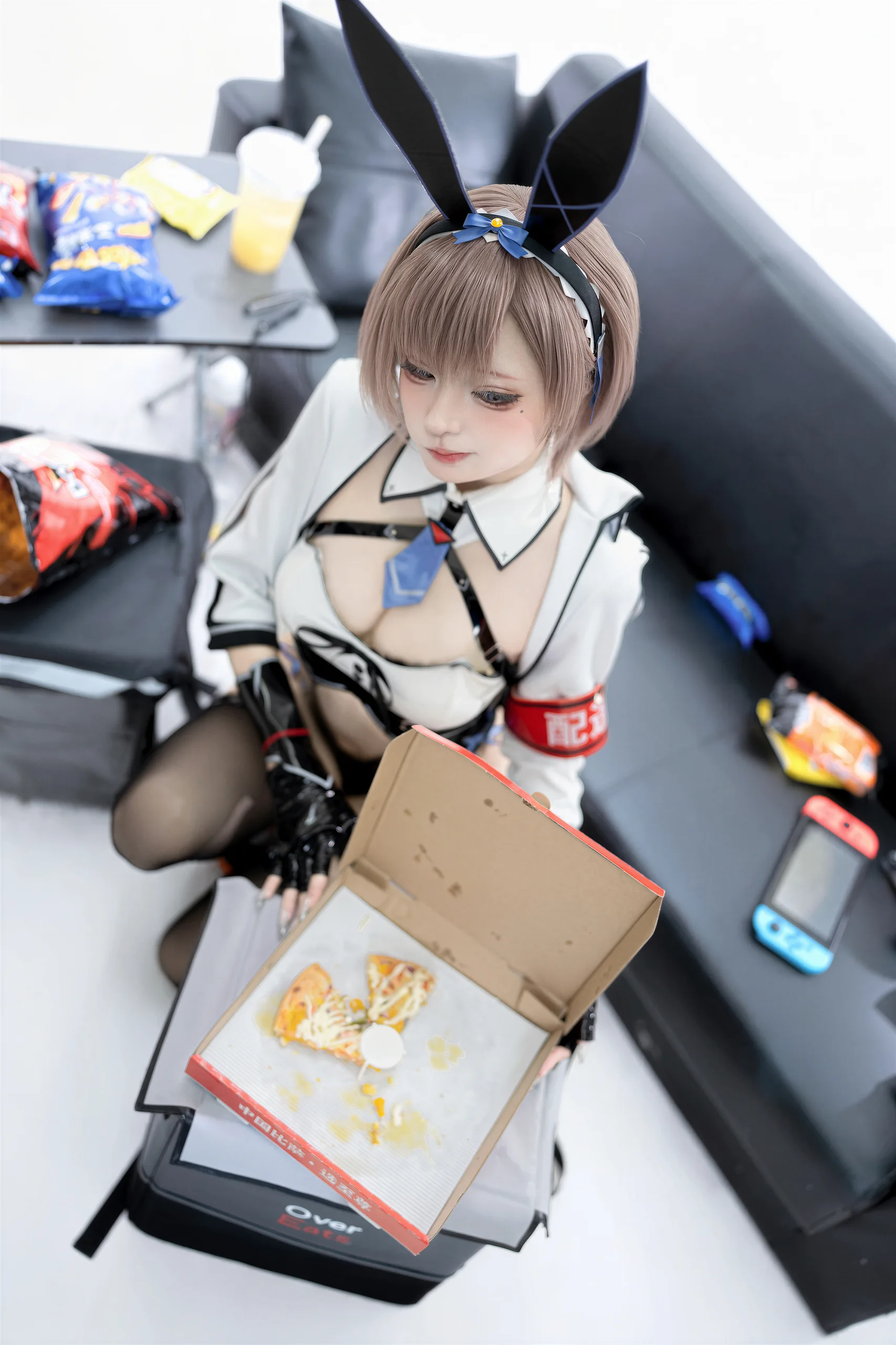 纸悦Etsu_ko 外卖兔 65P - 第52张写真大图