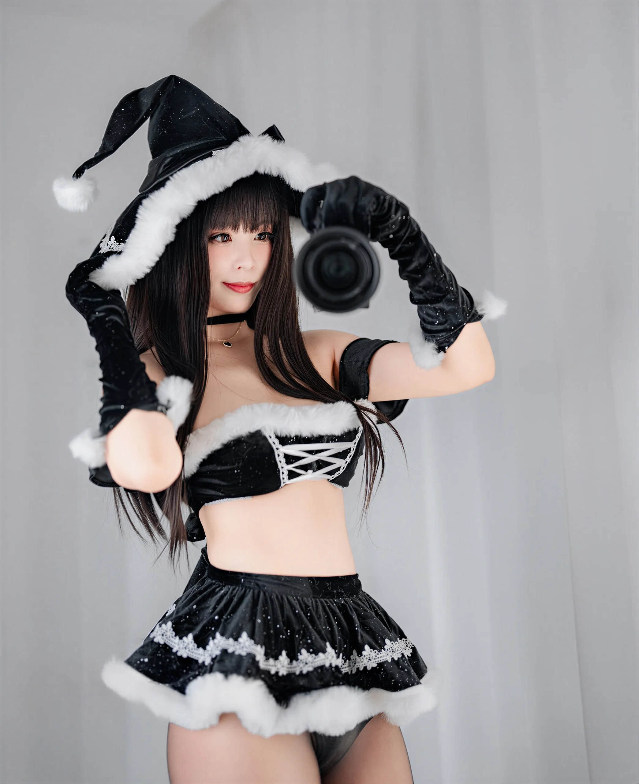 轩萧学姐 黑魔女圣诞 41P - 第38张写真大图