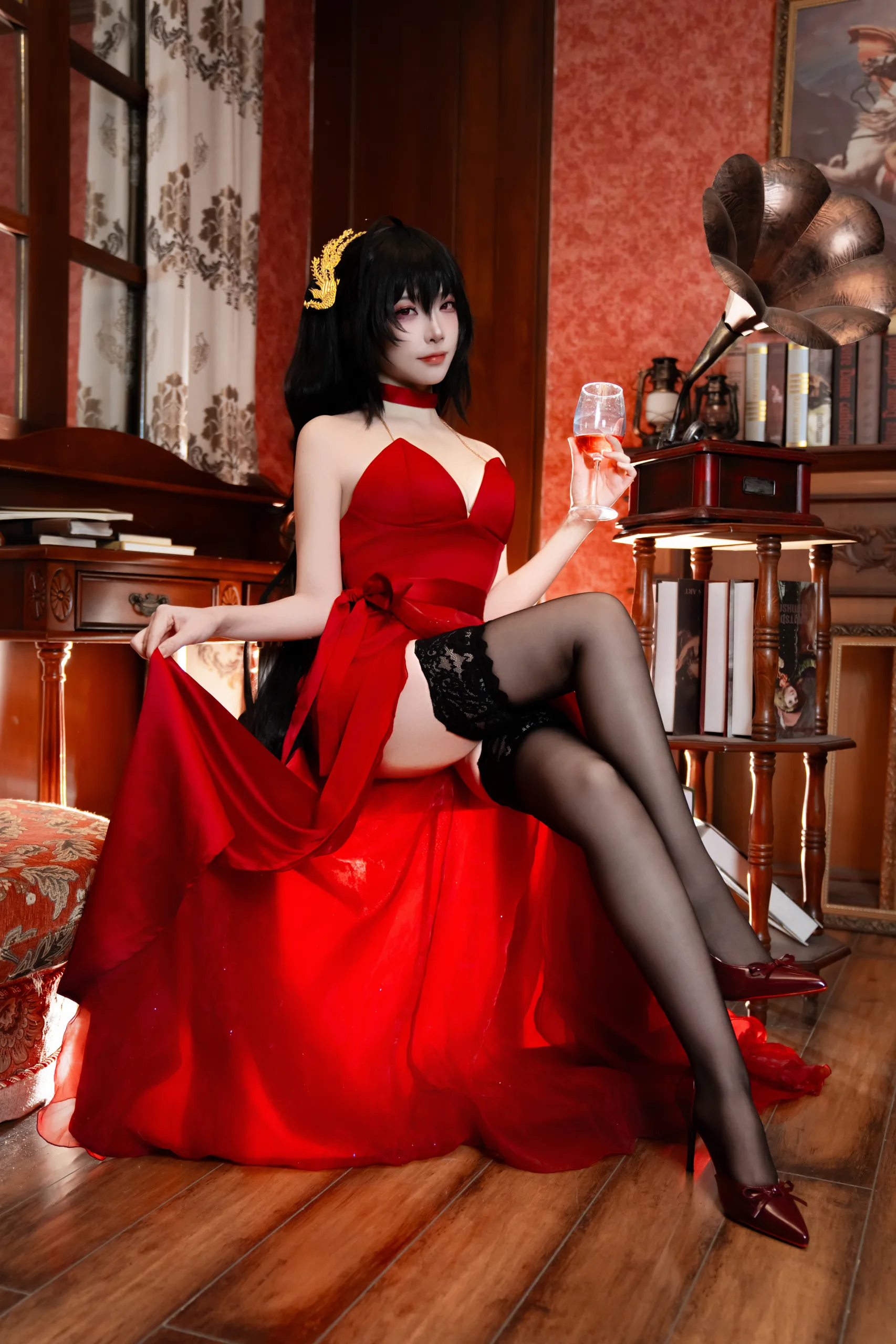 二佐Nisa 碧蓝航线 大凤 毒苹果 32P - 第1张写真大图