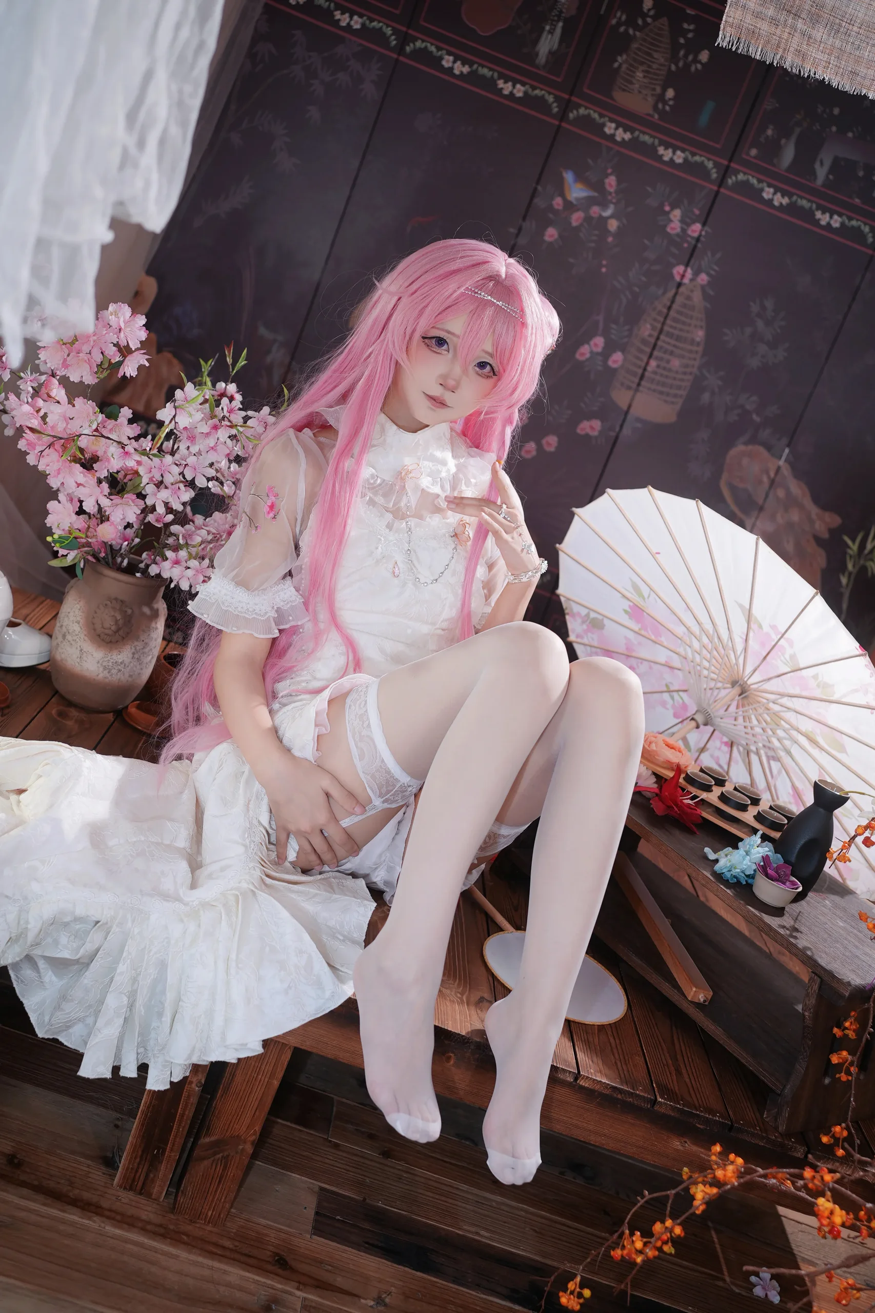 五更百鬼 NIKKE 胜利女神 桃乐丝旗袍 12P - 第7张写真大图