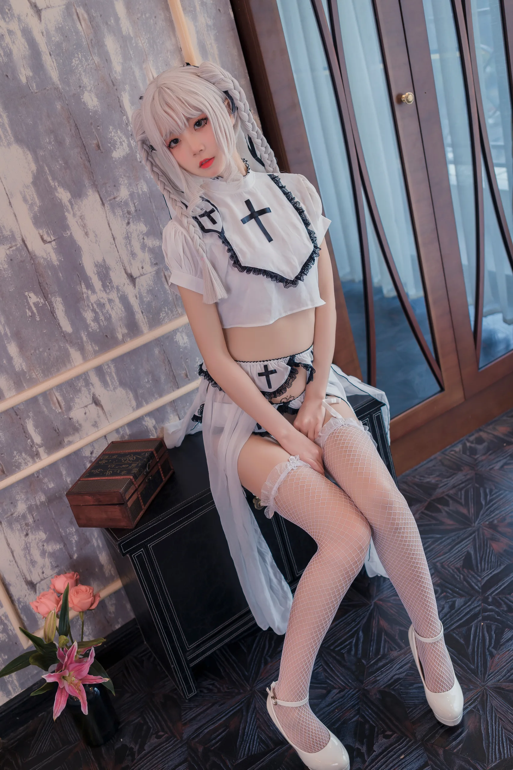 五更百鬼 圣女 吊带白丝 36P - 第27张写真大图