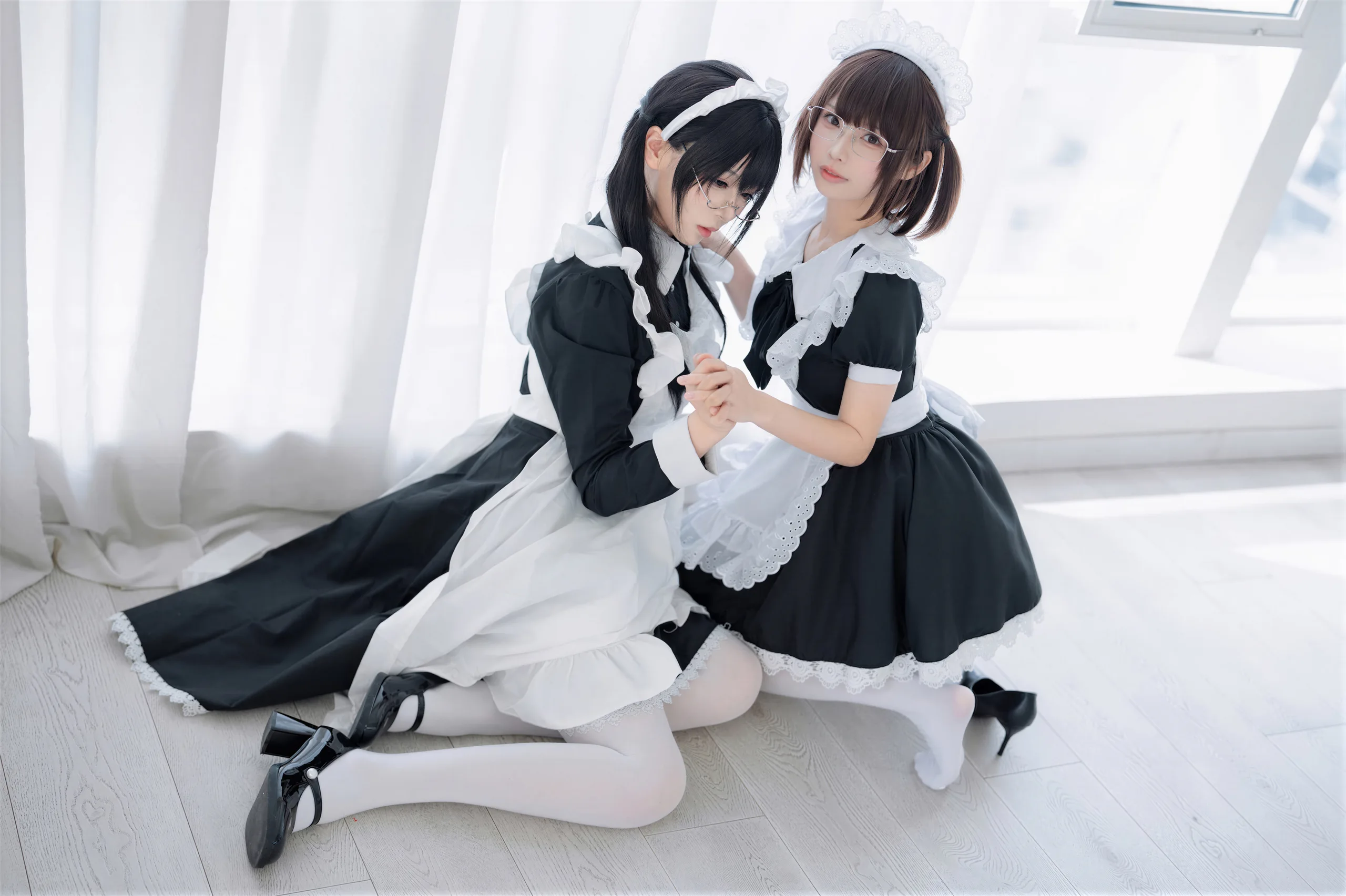 十万珍吱伏特&轩萧学姐 双人女仆 110P - 第26张写真大图