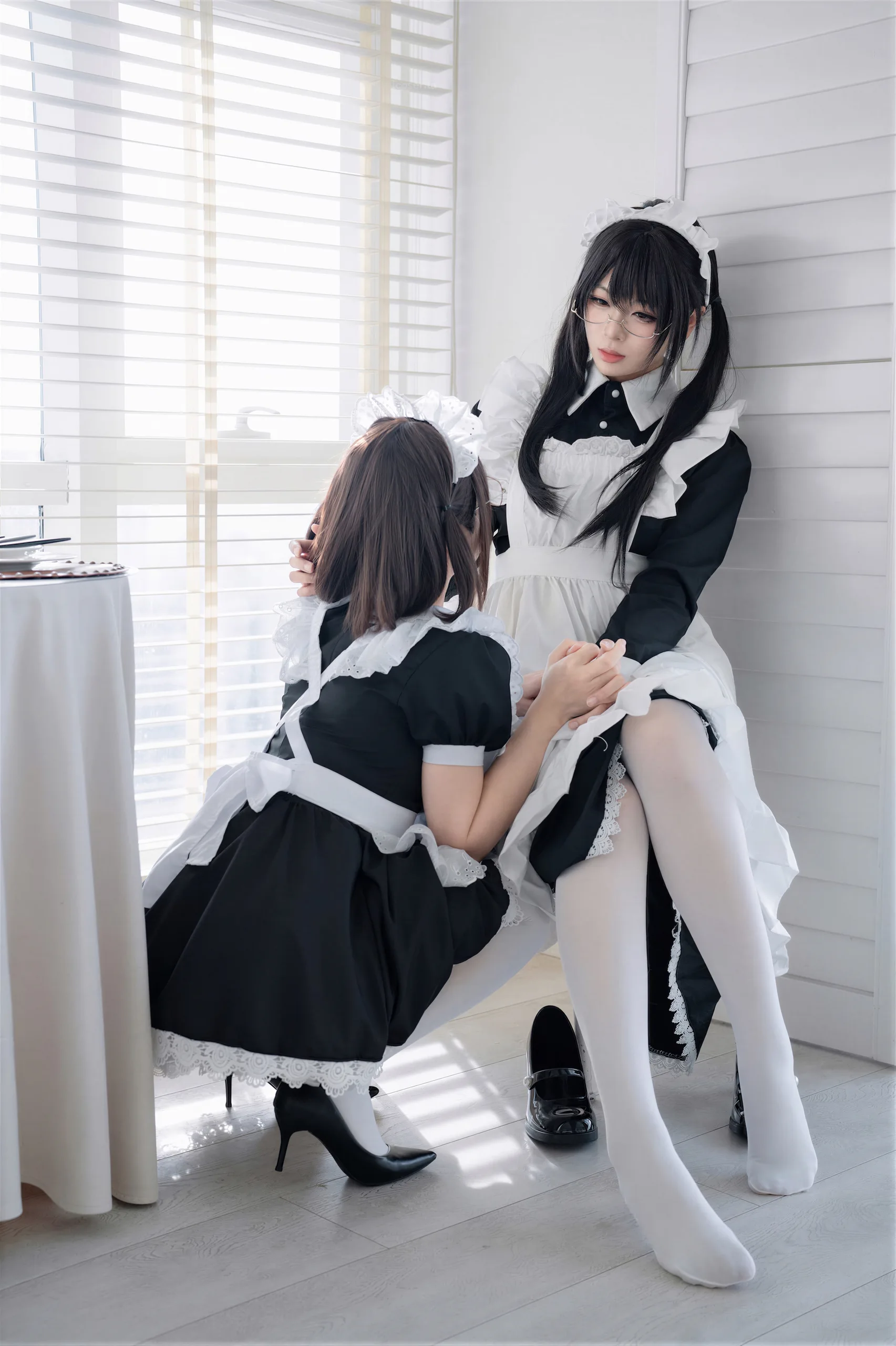 十万珍吱伏特&轩萧学姐 双人女仆 110P - 第57张写真大图