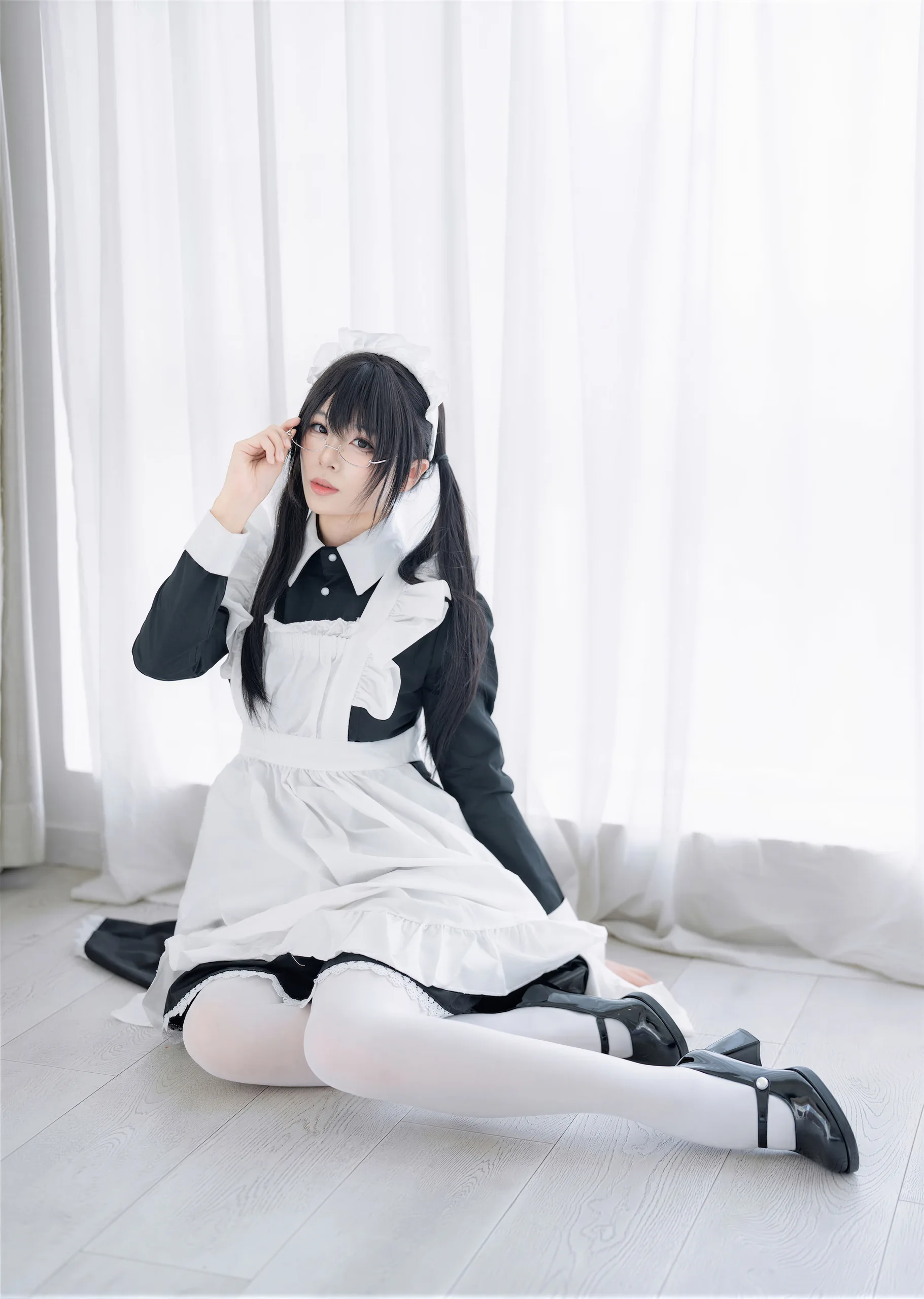 十万珍吱伏特&轩萧学姐 双人女仆 110P - 第86张写真大图