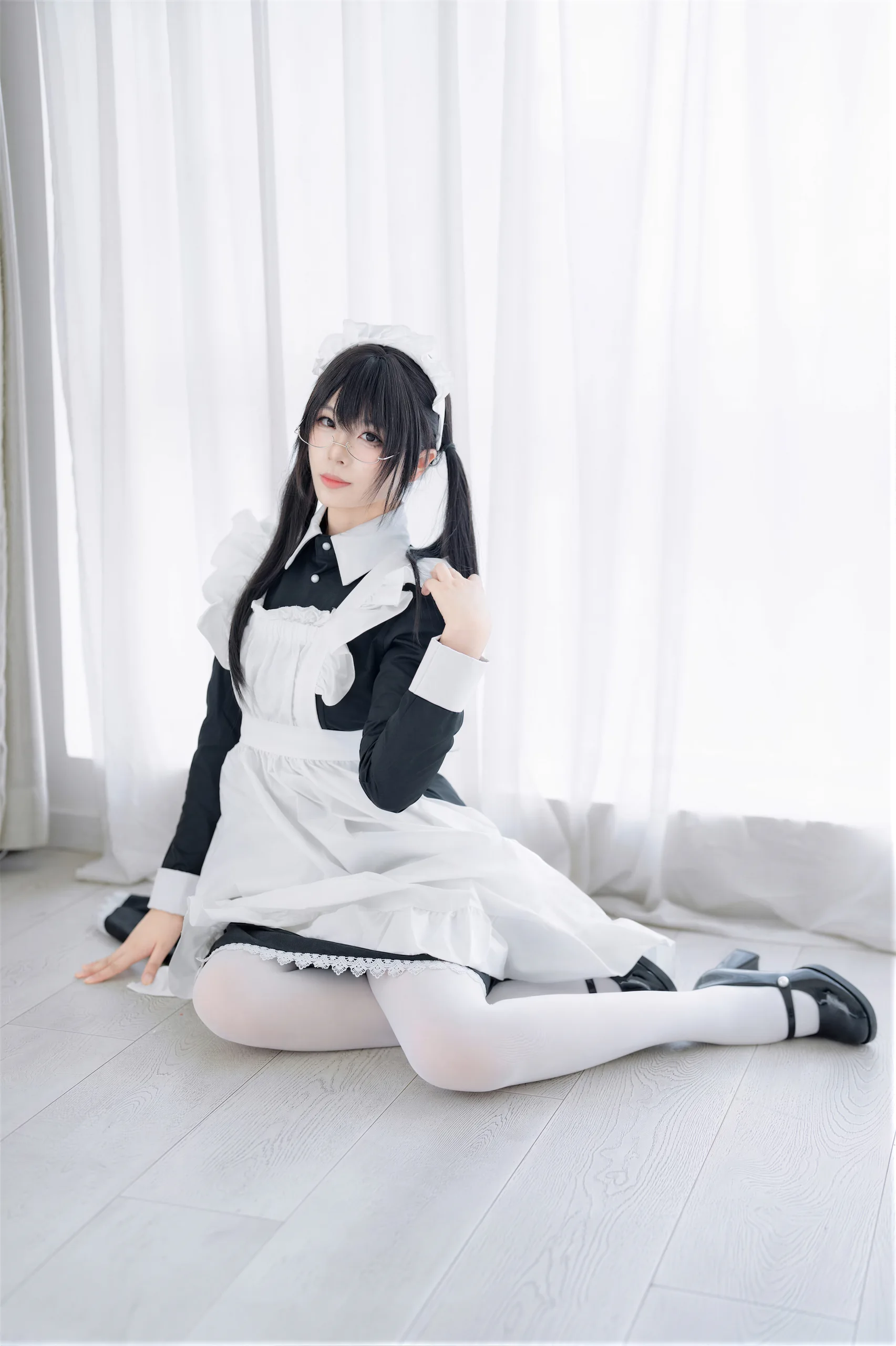 十万珍吱伏特&轩萧学姐 双人女仆 110P - 第87张写真大图