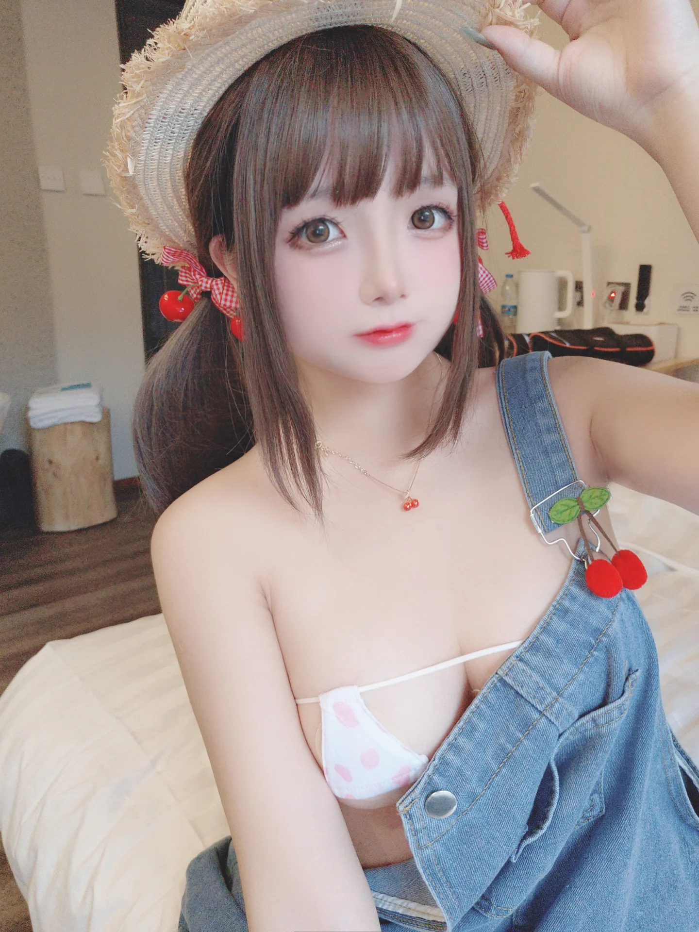 日奈娇 背带牛仔裤 - 第13张写真大图