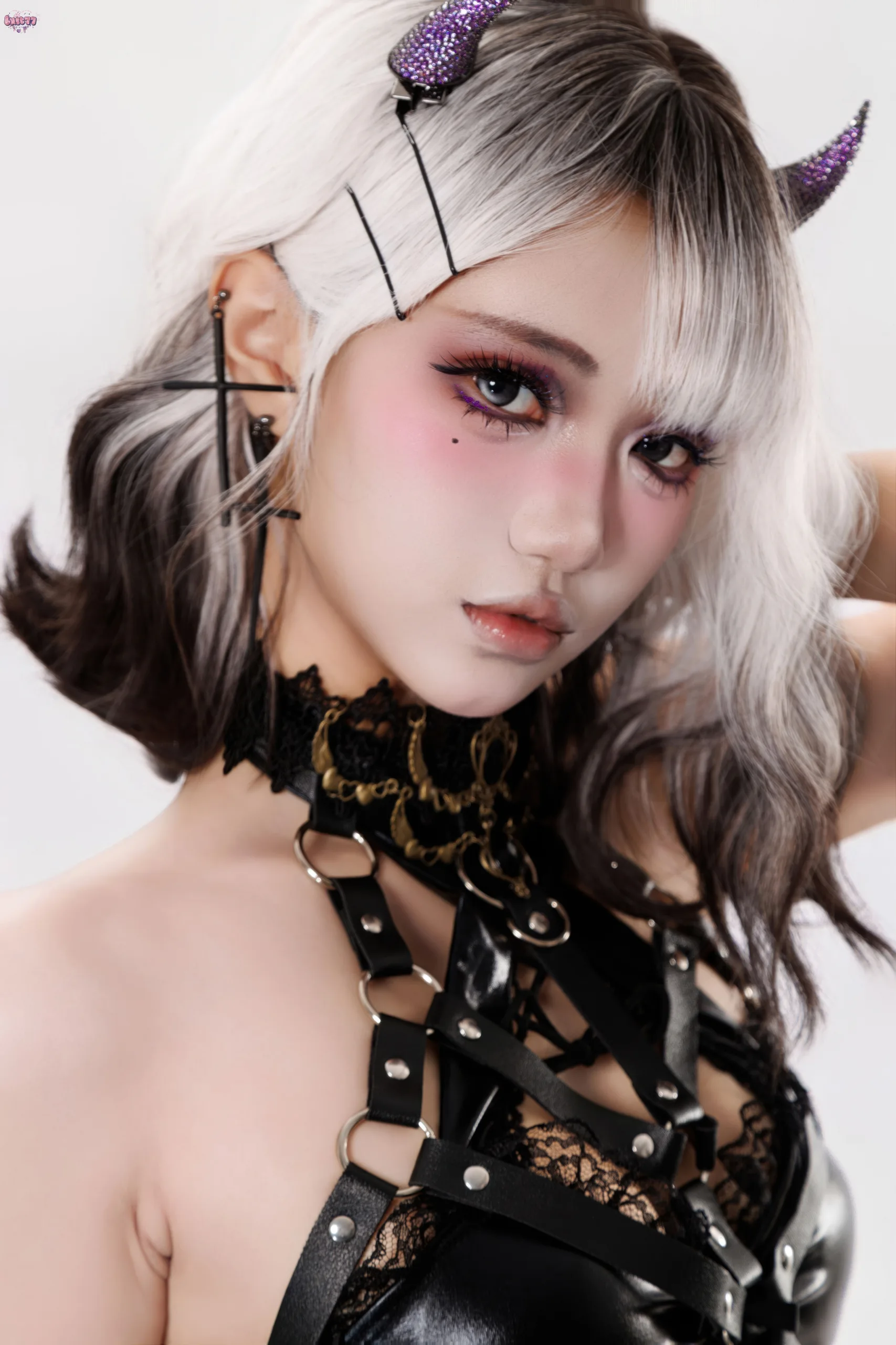 柒柒要乖哦 魔女盛宴 - 第117张写真大图