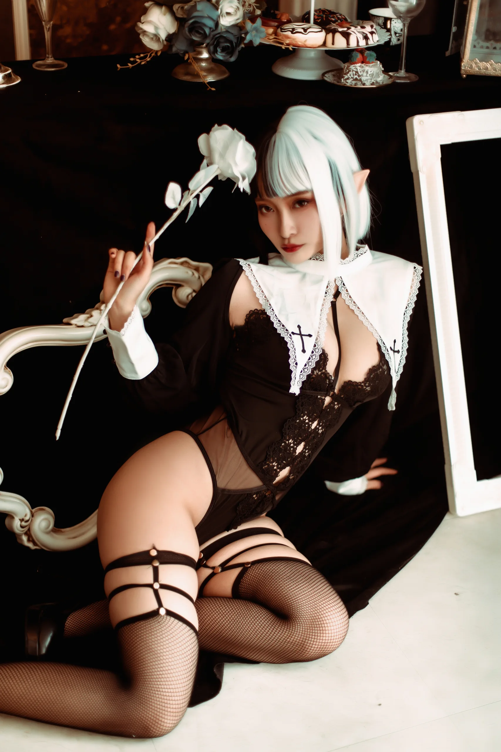 洛璃 NO.114 修女 - 第3张写真大图