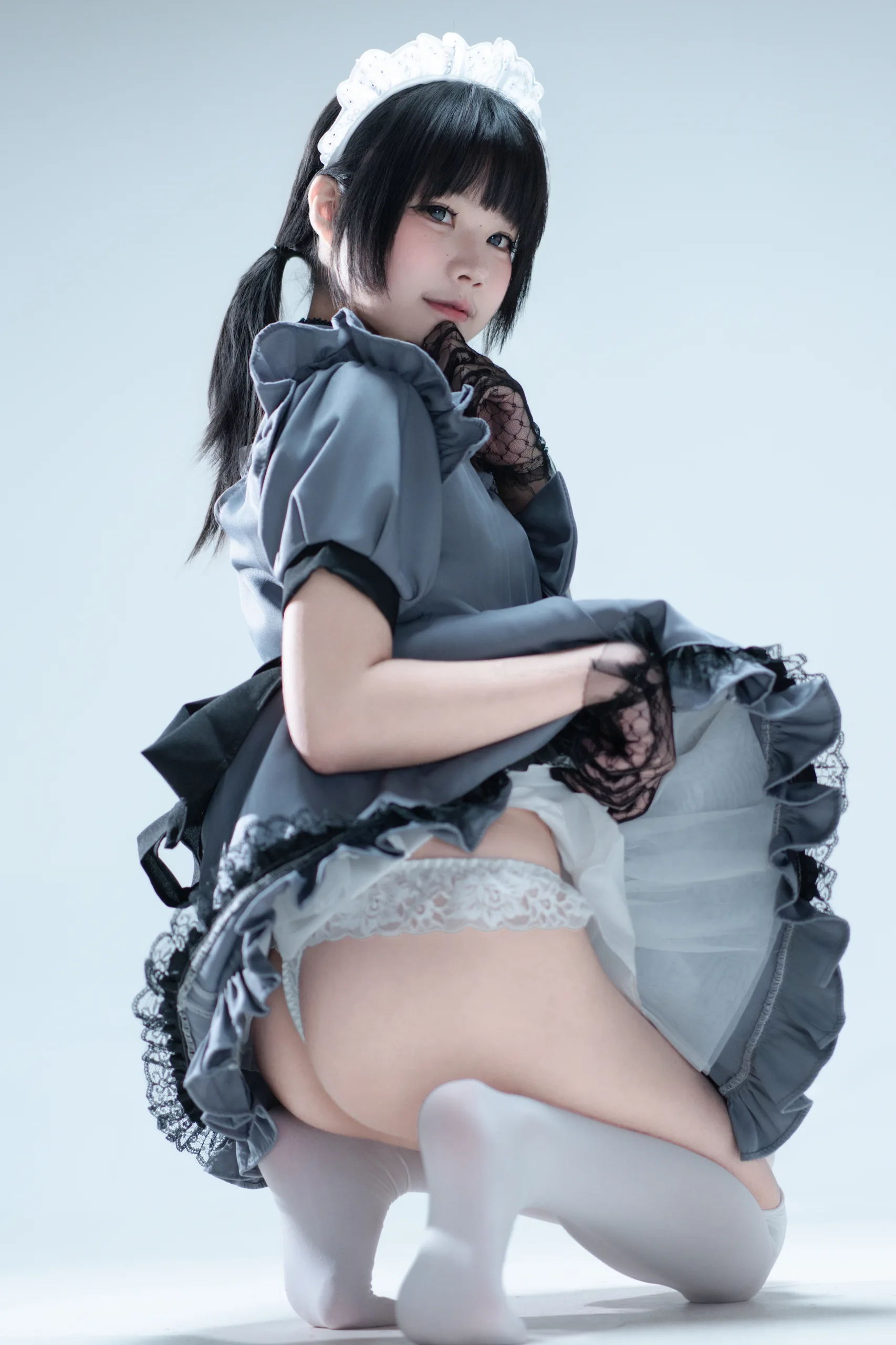 清水凪 手提箱与灰色女仆 - 第52张写真大图