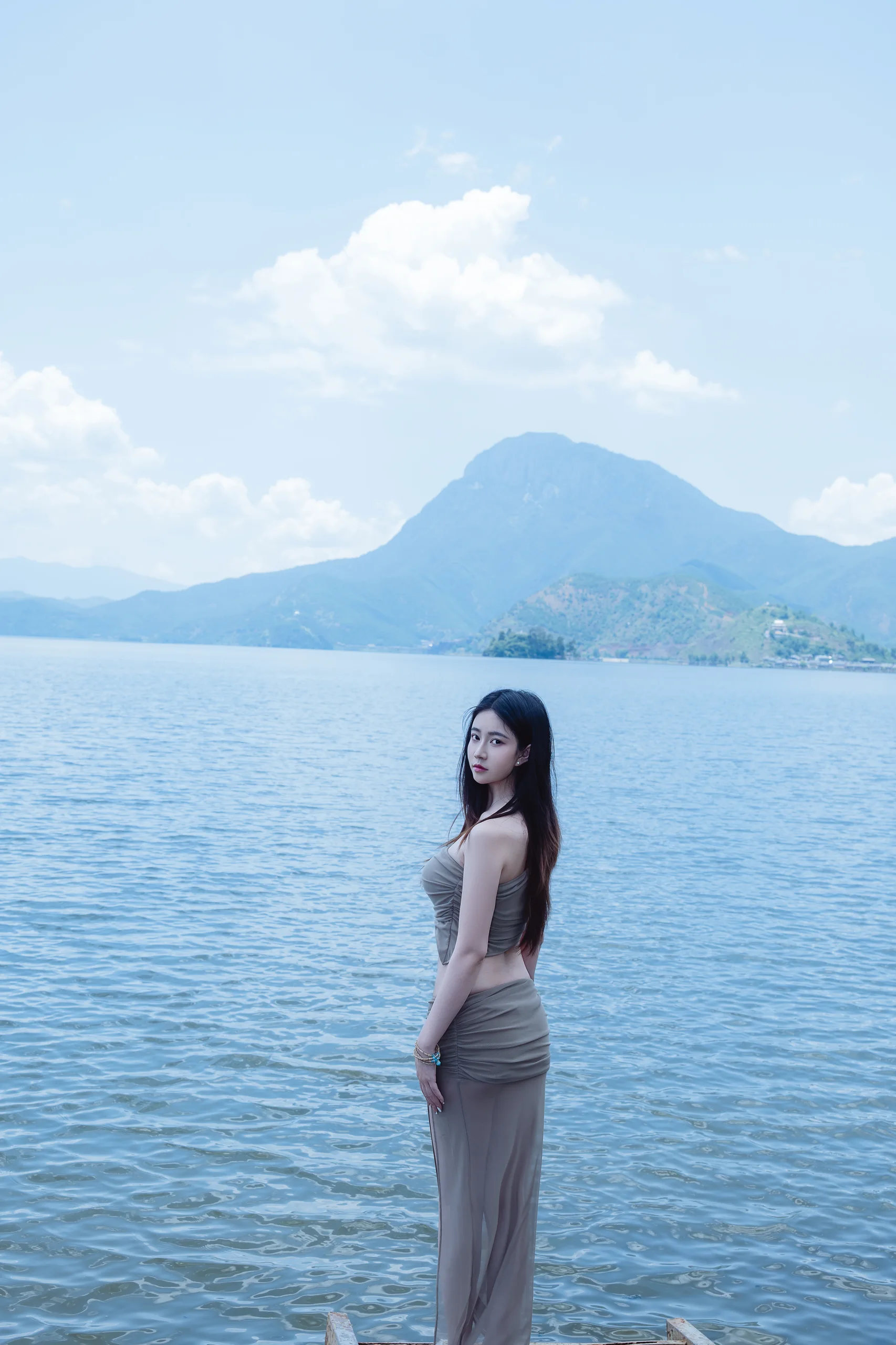 年年nnian 妩 80P - 第11张写真大图