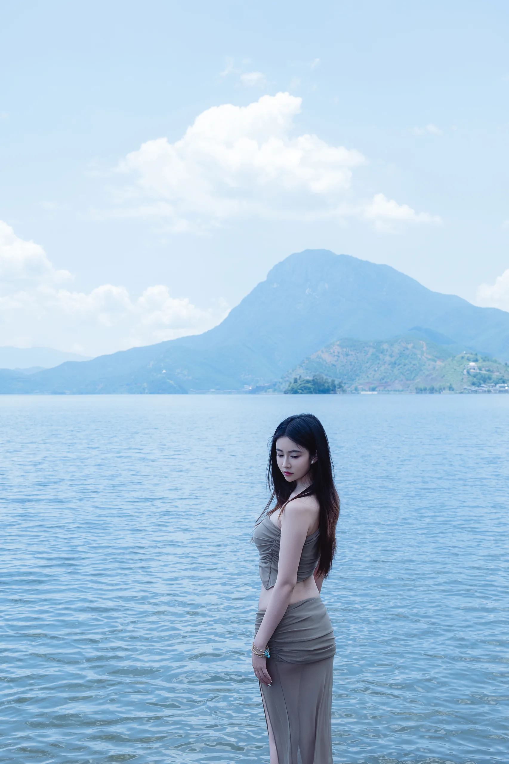 年年nnian 妩 80P - 第13张写真大图