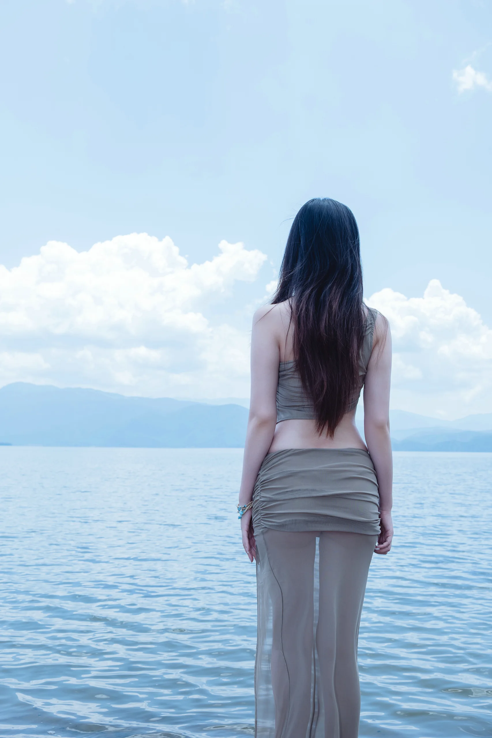 年年nnian 妩 80P - 第4张写真大图