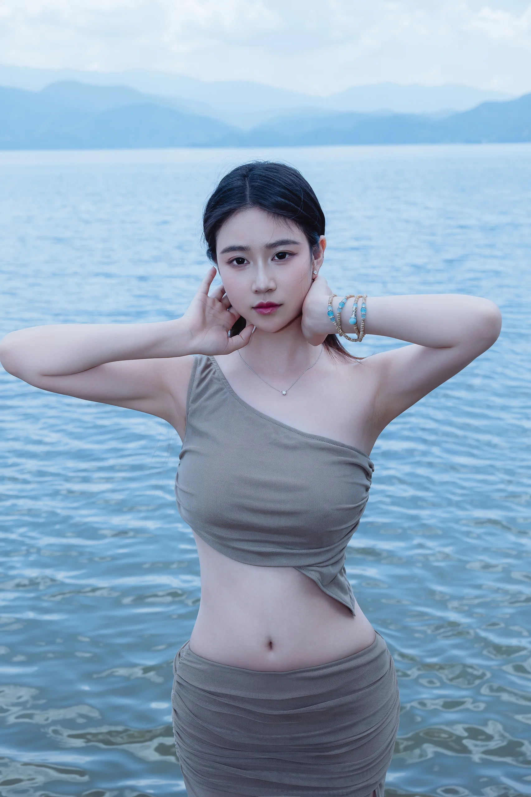 年年nnian 妩 80P - 第8张写真大图
