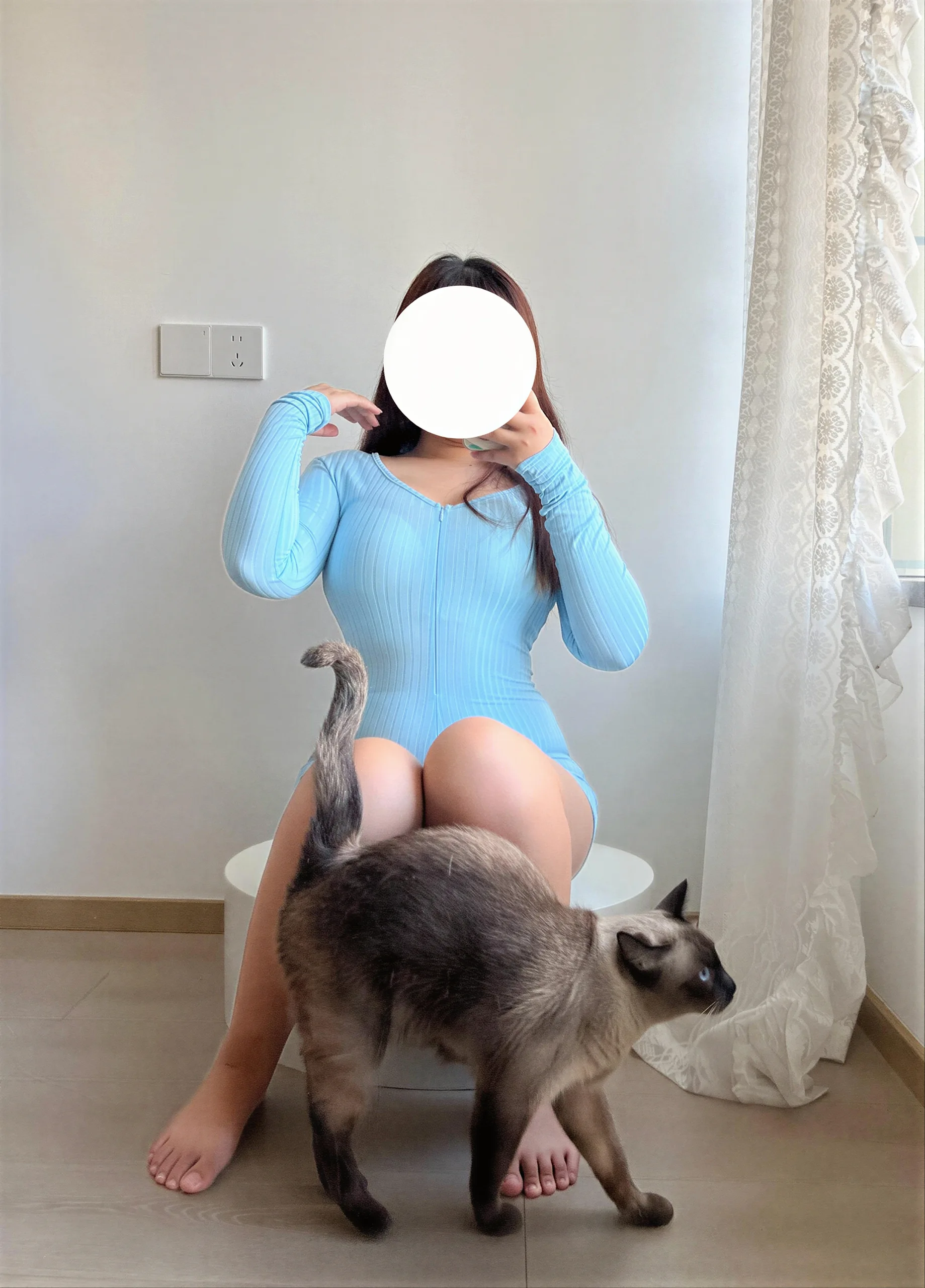 阿半今天很开心 蓝色小甜点 - 第1张写真大图