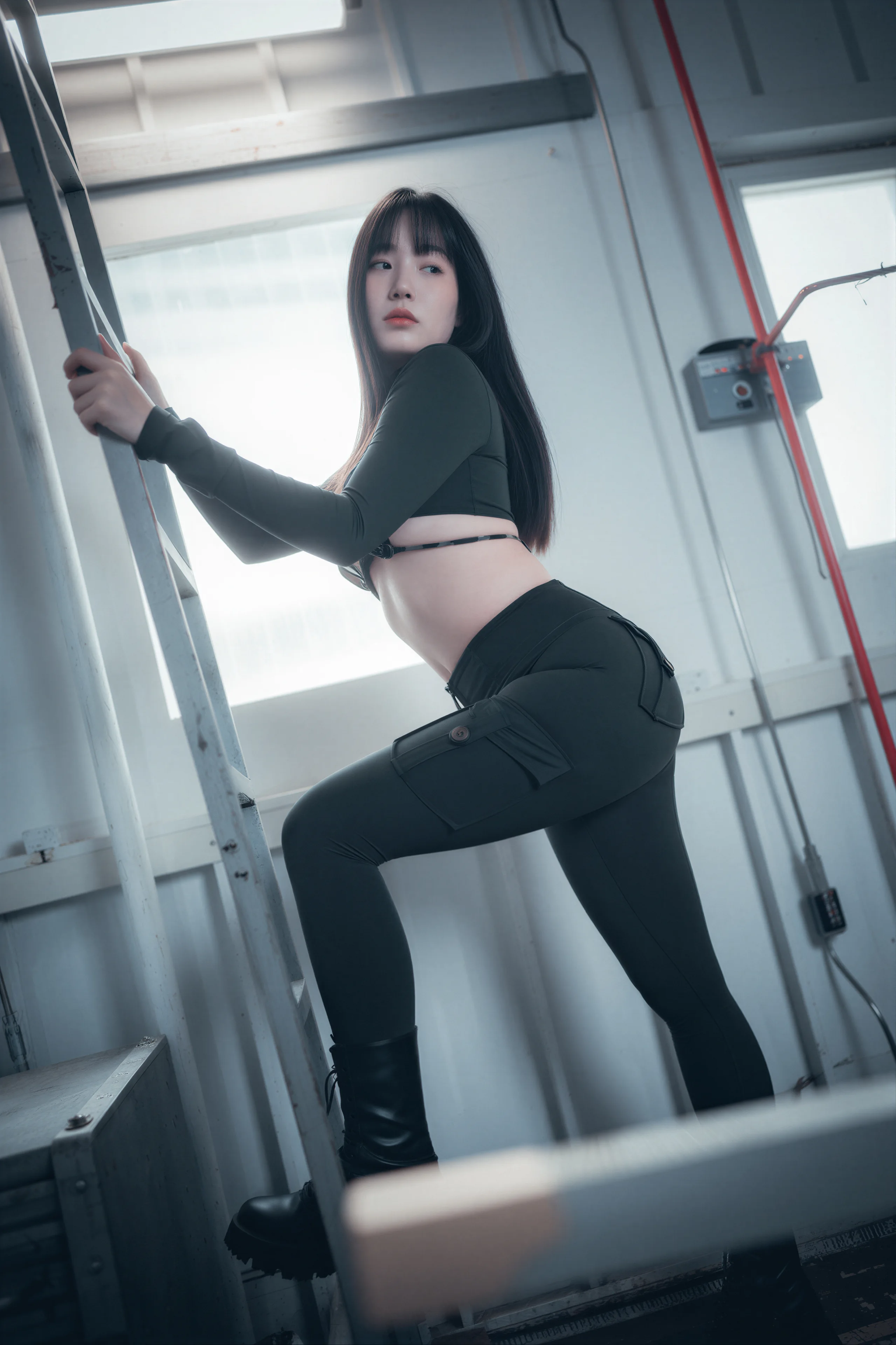 DJAWA Photo – Pia Loose and Tight Combat Green & Camo77P／588MB - 第16张写真大图