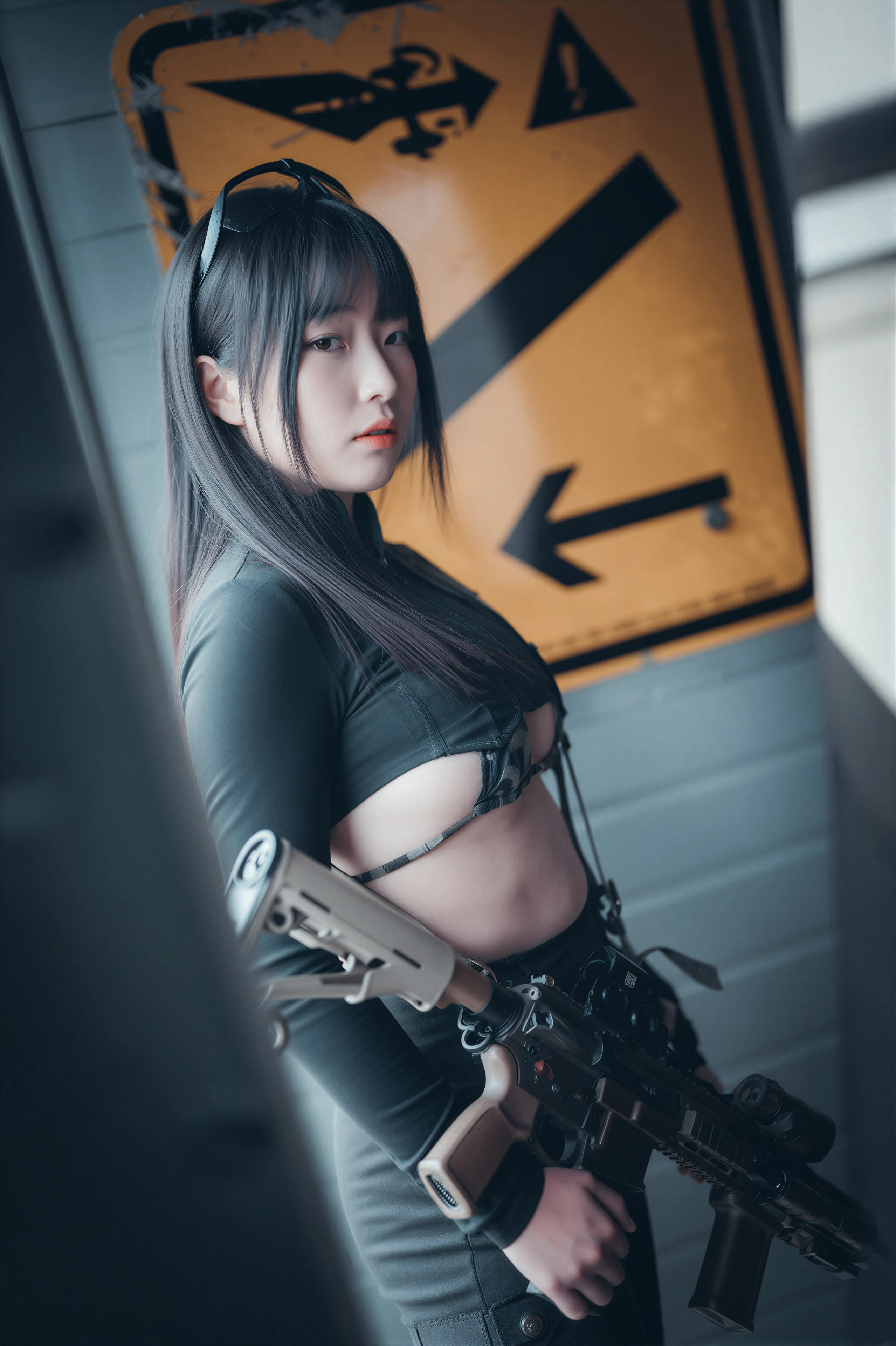 DJAWA Photo – Pia Loose and Tight Combat Green & Camo77P／588MB - 第31张写真大图