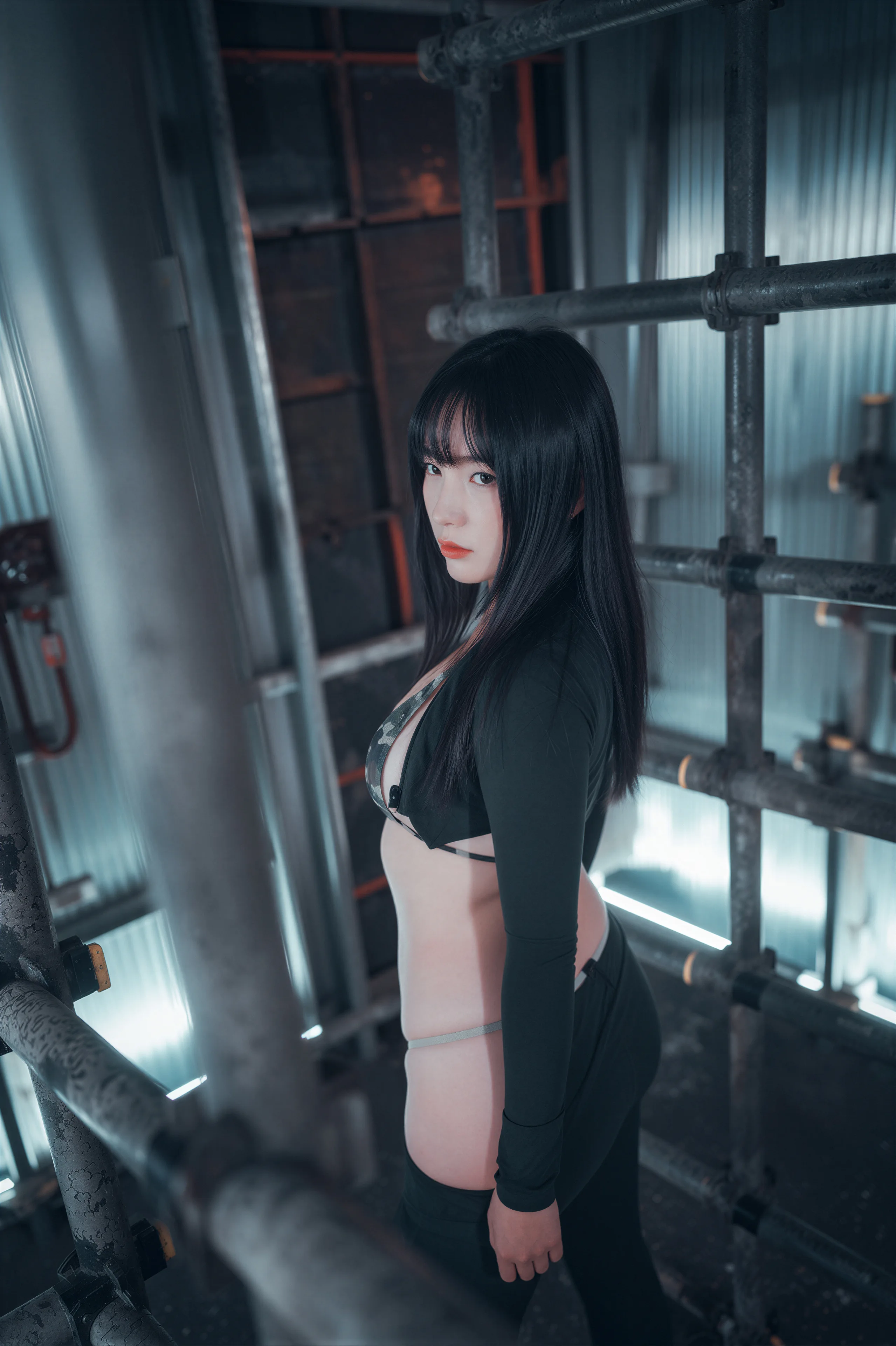 DJAWA Photo – Pia Loose and Tight Combat Green & Camo77P／588MB - 第43张写真大图