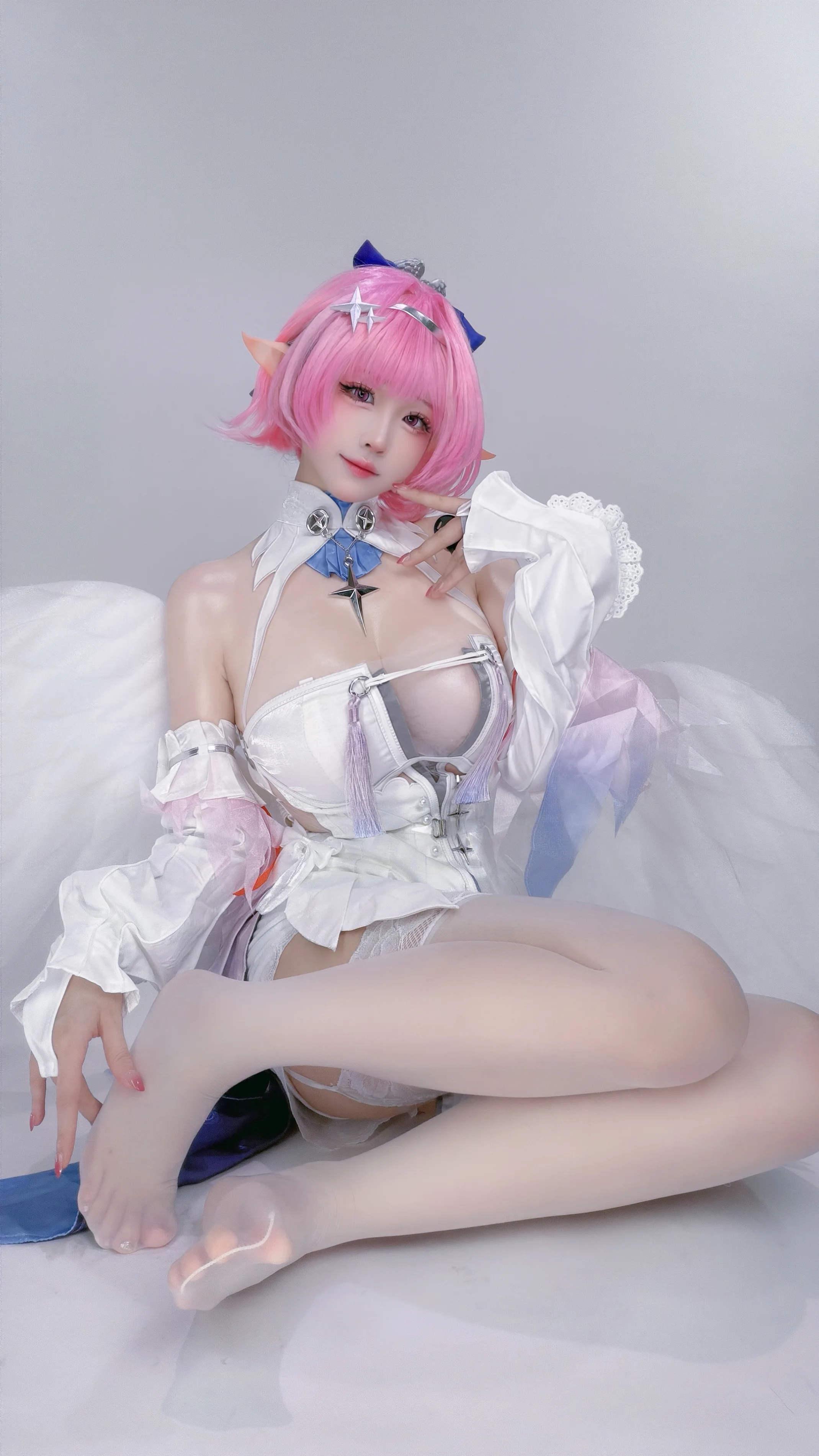 miko酱ww 蕾米埃尔 26P - 第16张写真大图