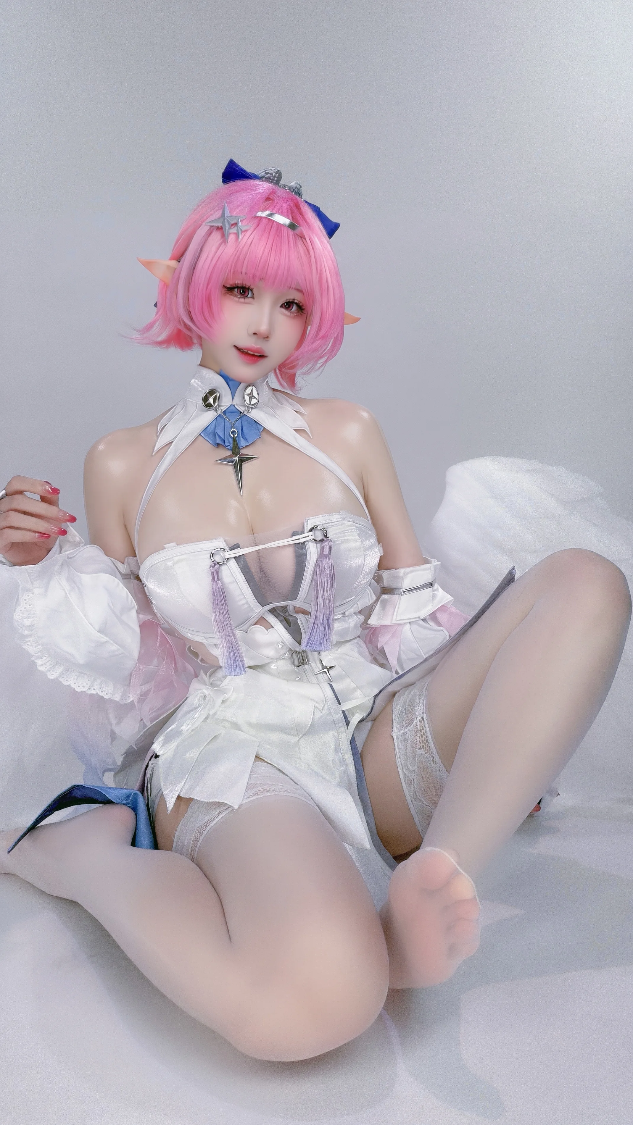 miko酱ww 蕾米埃尔 26P - 第18张写真大图