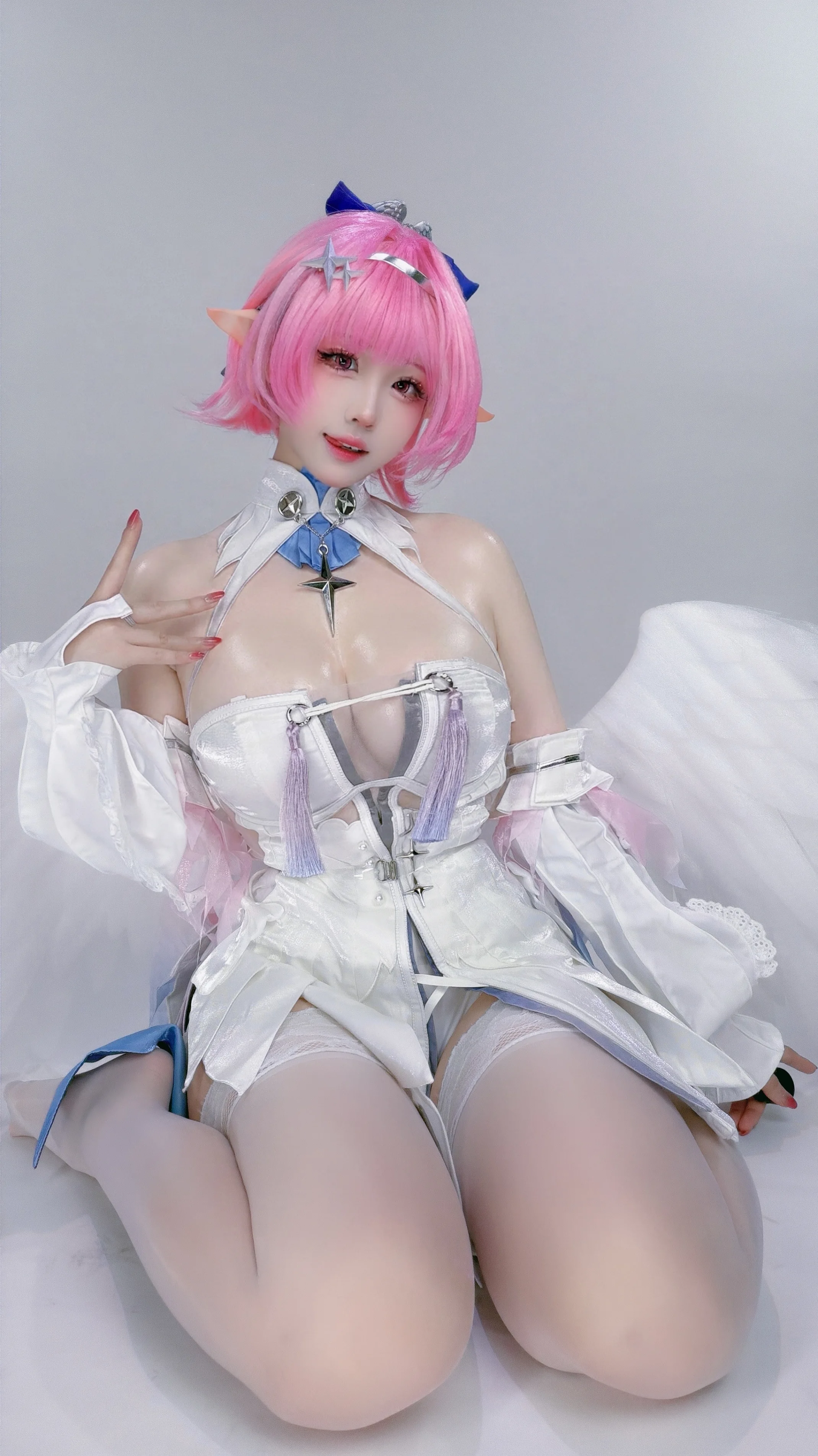 miko酱ww 蕾米埃尔 26P - 第24张写真大图