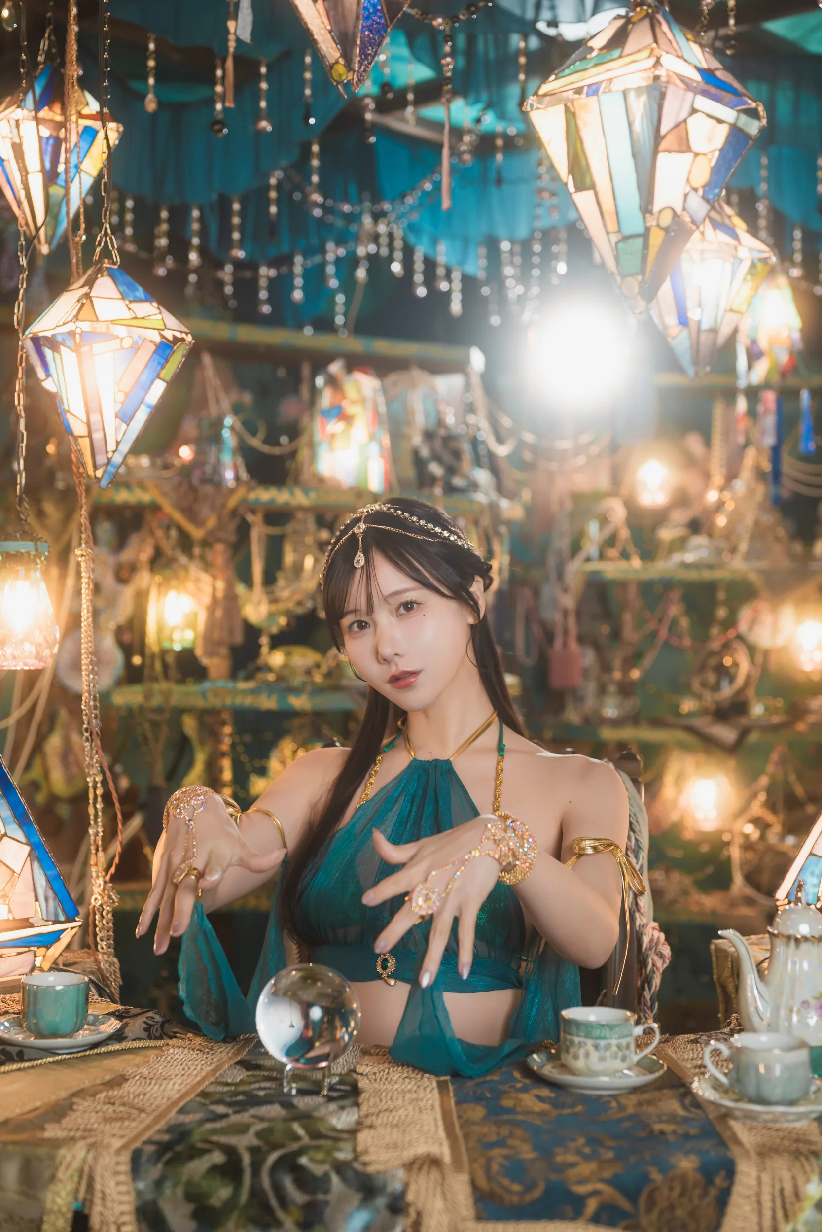 けん研けんけん Crystal 2026生诞写真集 202P 31GB - 第6张写真大图