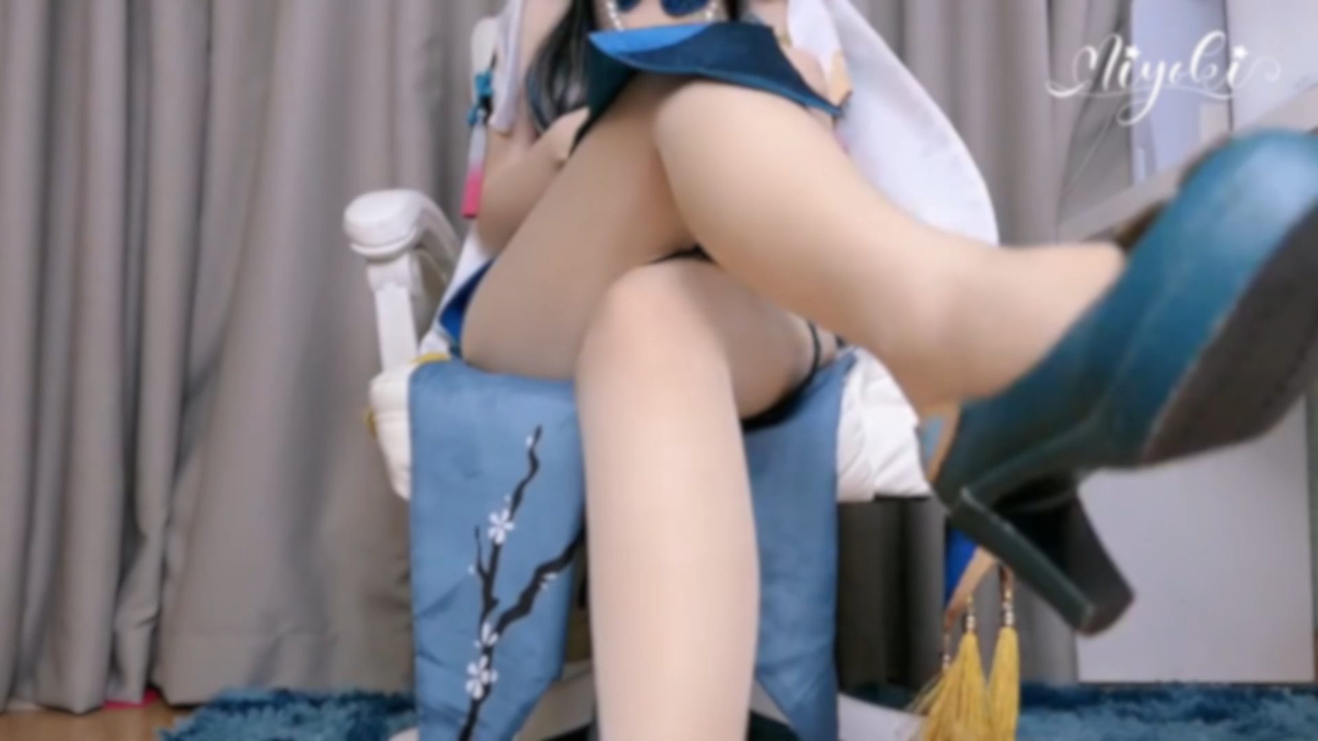 《崩坏：星穹铁道》阮·梅造型实拍：铃木美咲精细服饰专栏
