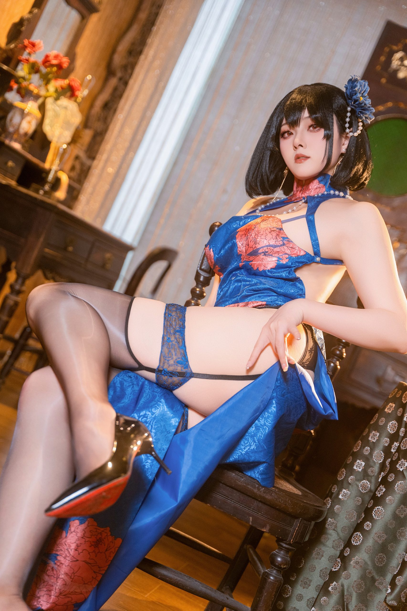 《碧蓝航线》镇海写真特辑：夏夏子极简视效展示 - 第3张写真大图