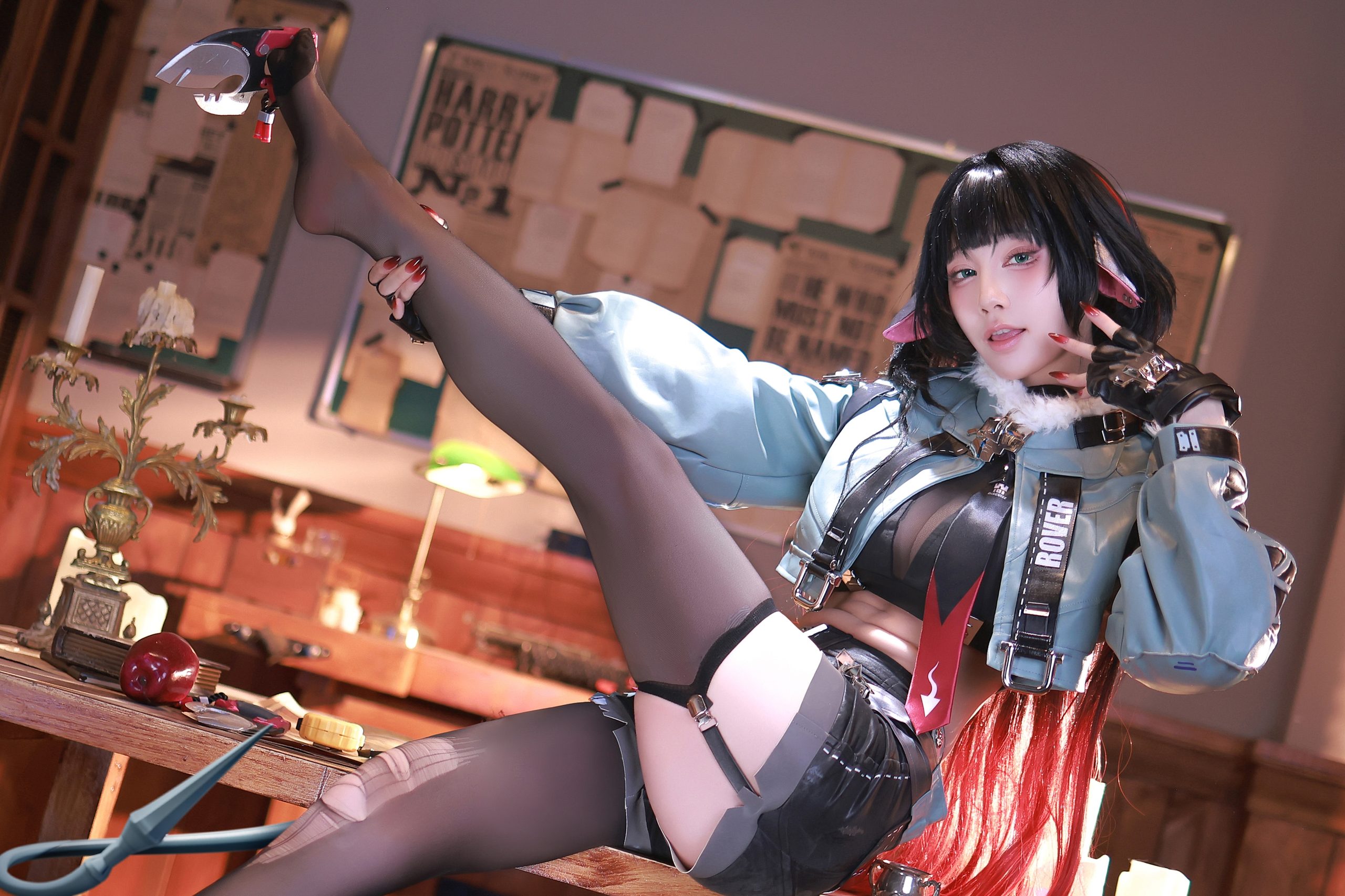 《绝区零》简·杜影像写真：水淼精美妆造记录 - 第3张写真大图