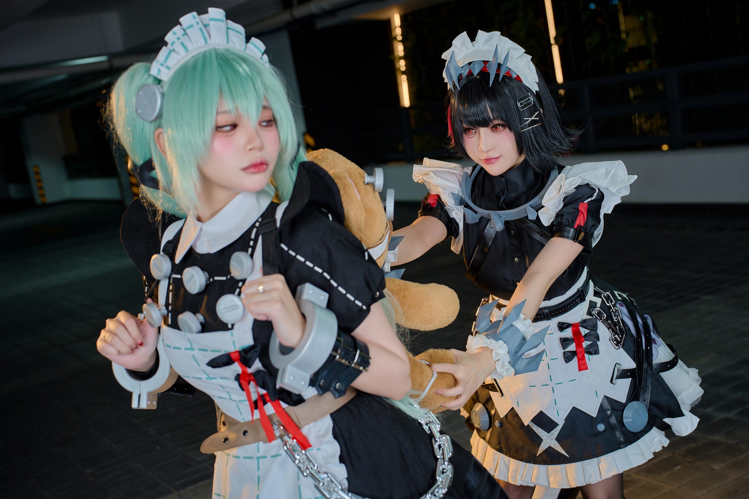 可琳·威克斯写真特辑：芝妮神态细节档案 - 第16张写真大图